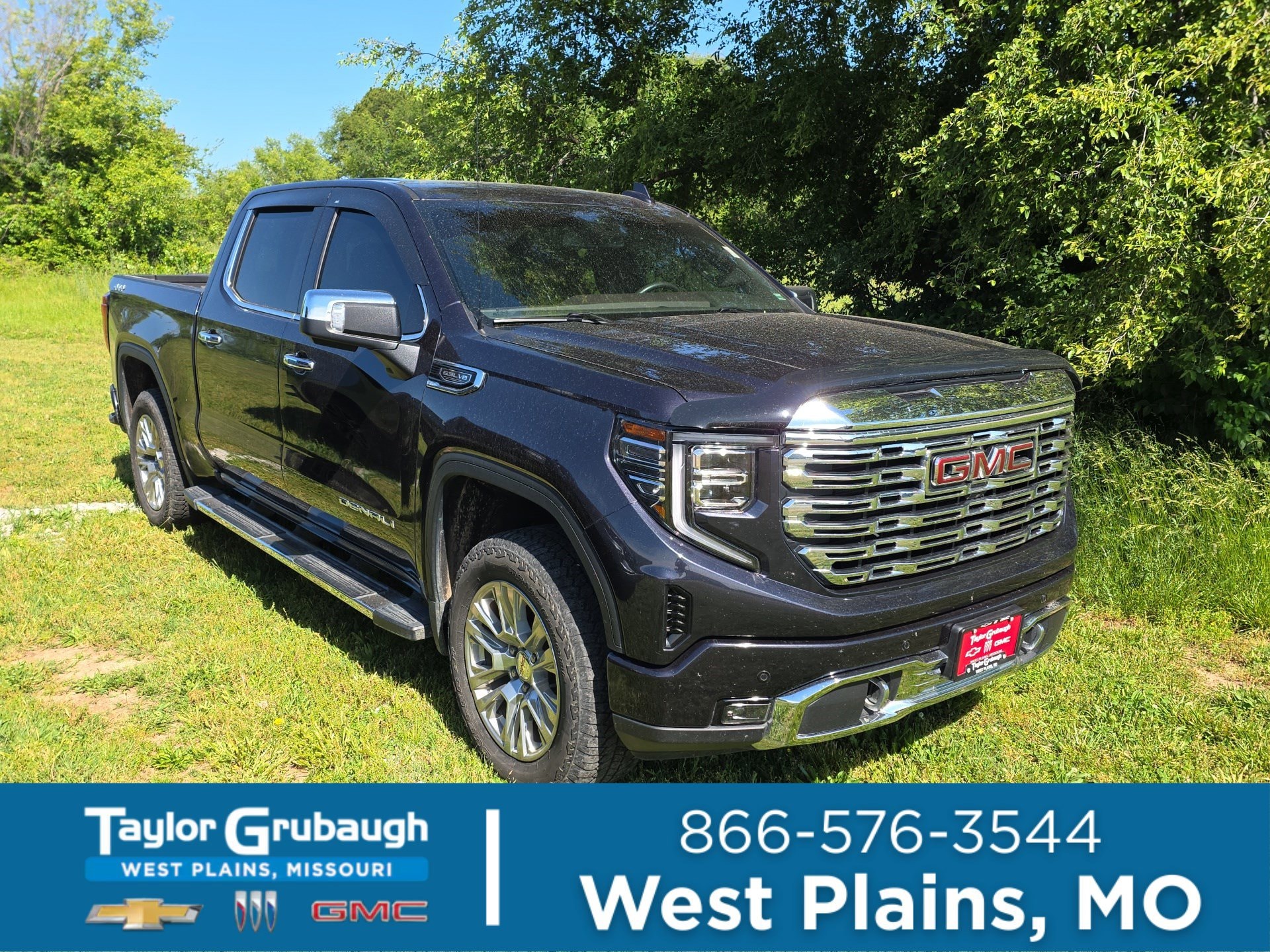2022 GMC Sierra 4WD Crew Cab Short Box Denali's photo