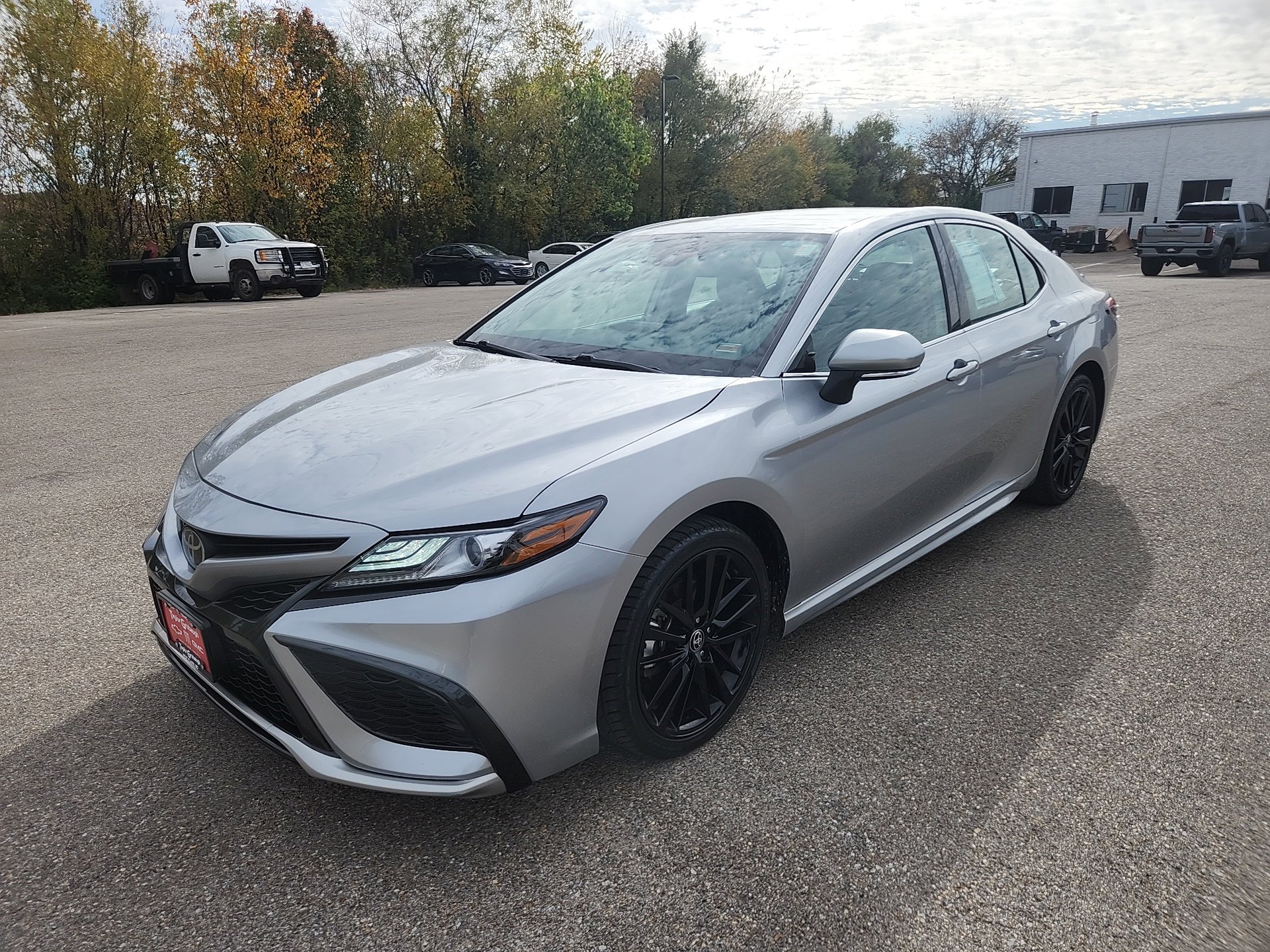 2023 Toyota Camry XSE photo 3