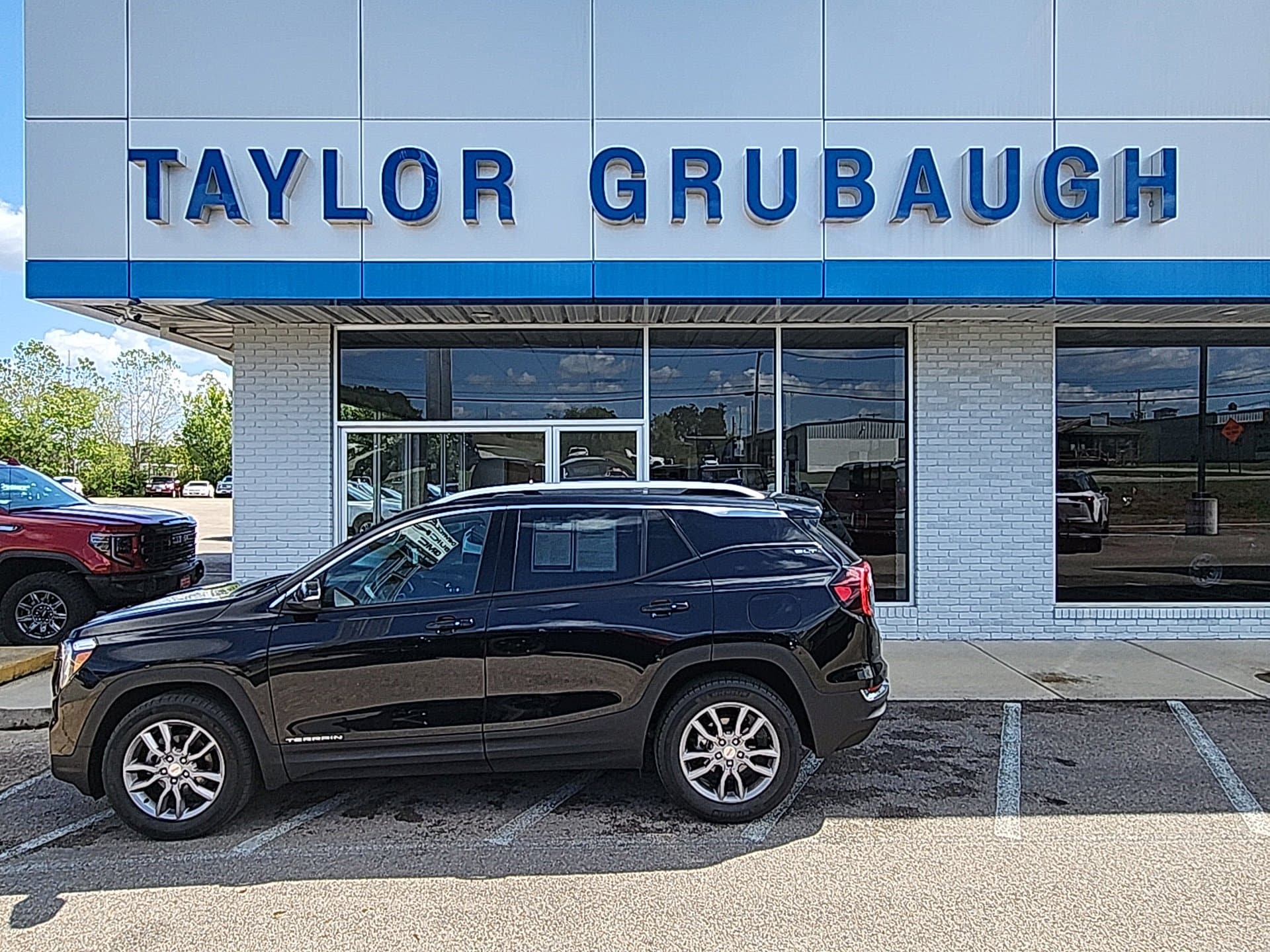 2024 GMC Terrain SLT's photo