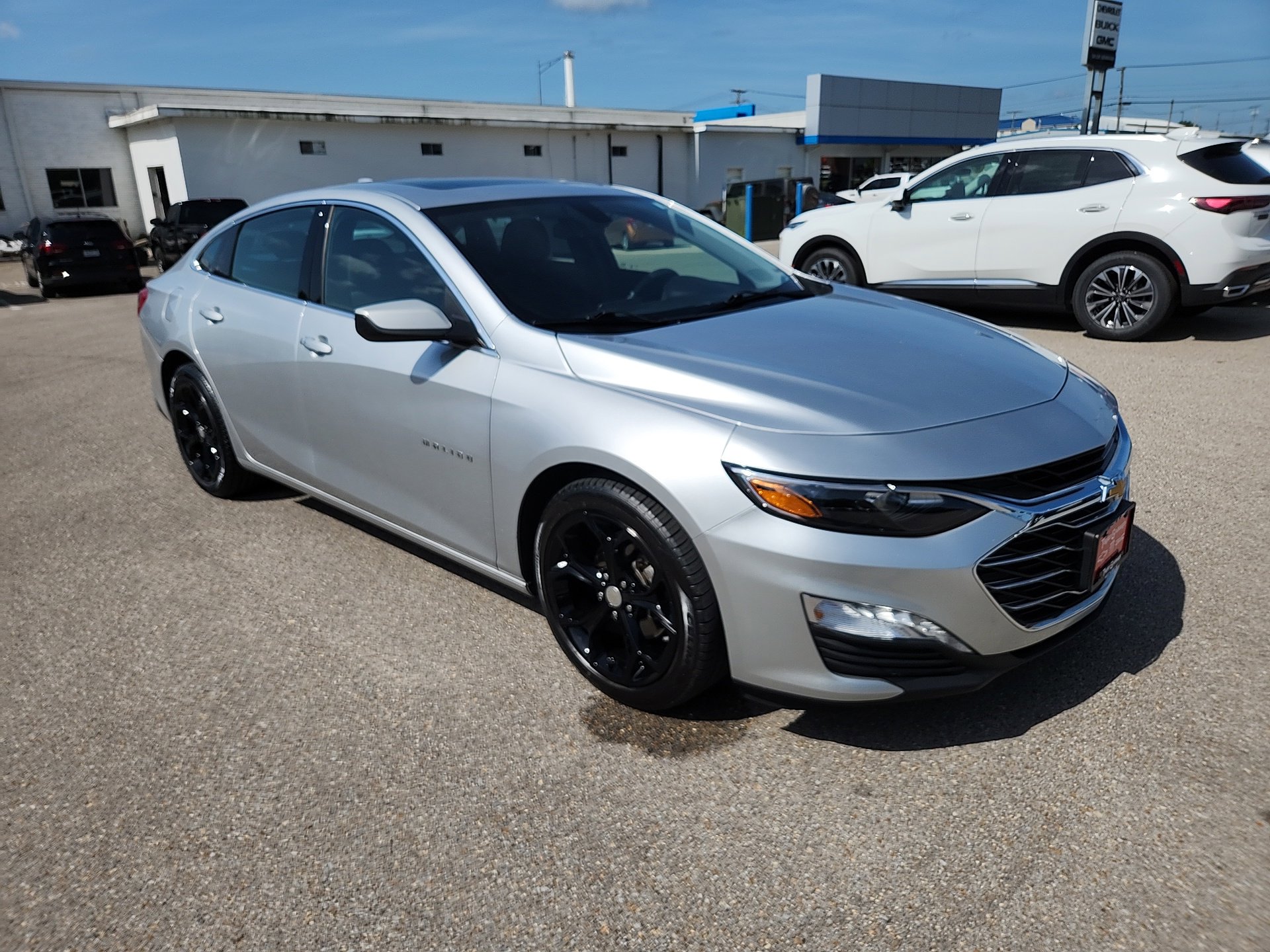 Used 2022 Chevrolet Malibu 1LT with VIN 1G1ZD5ST9NF126399 for sale in West Plains, MO