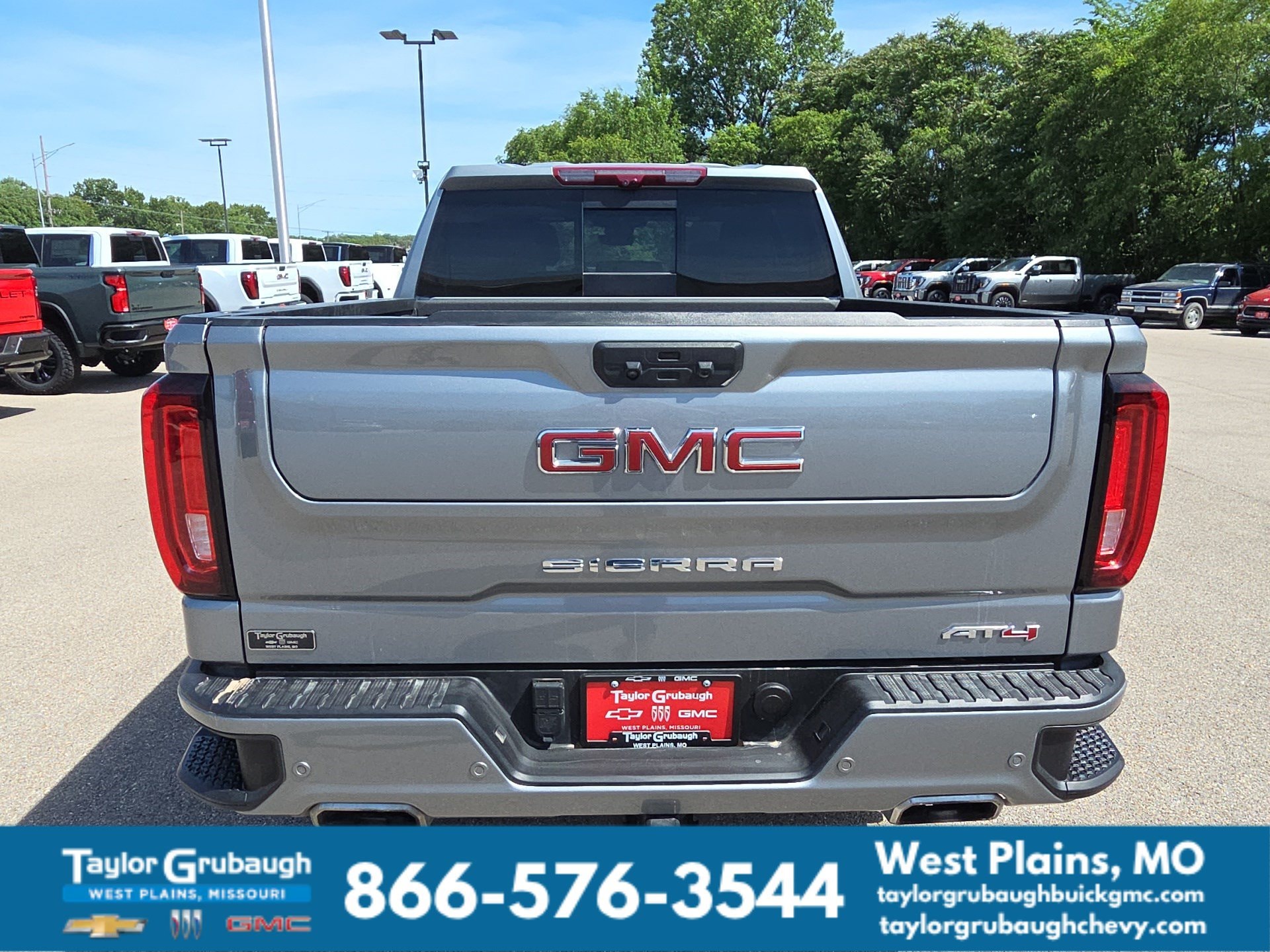 2024 GMC Sierra 1500 AT4 - Photo 7