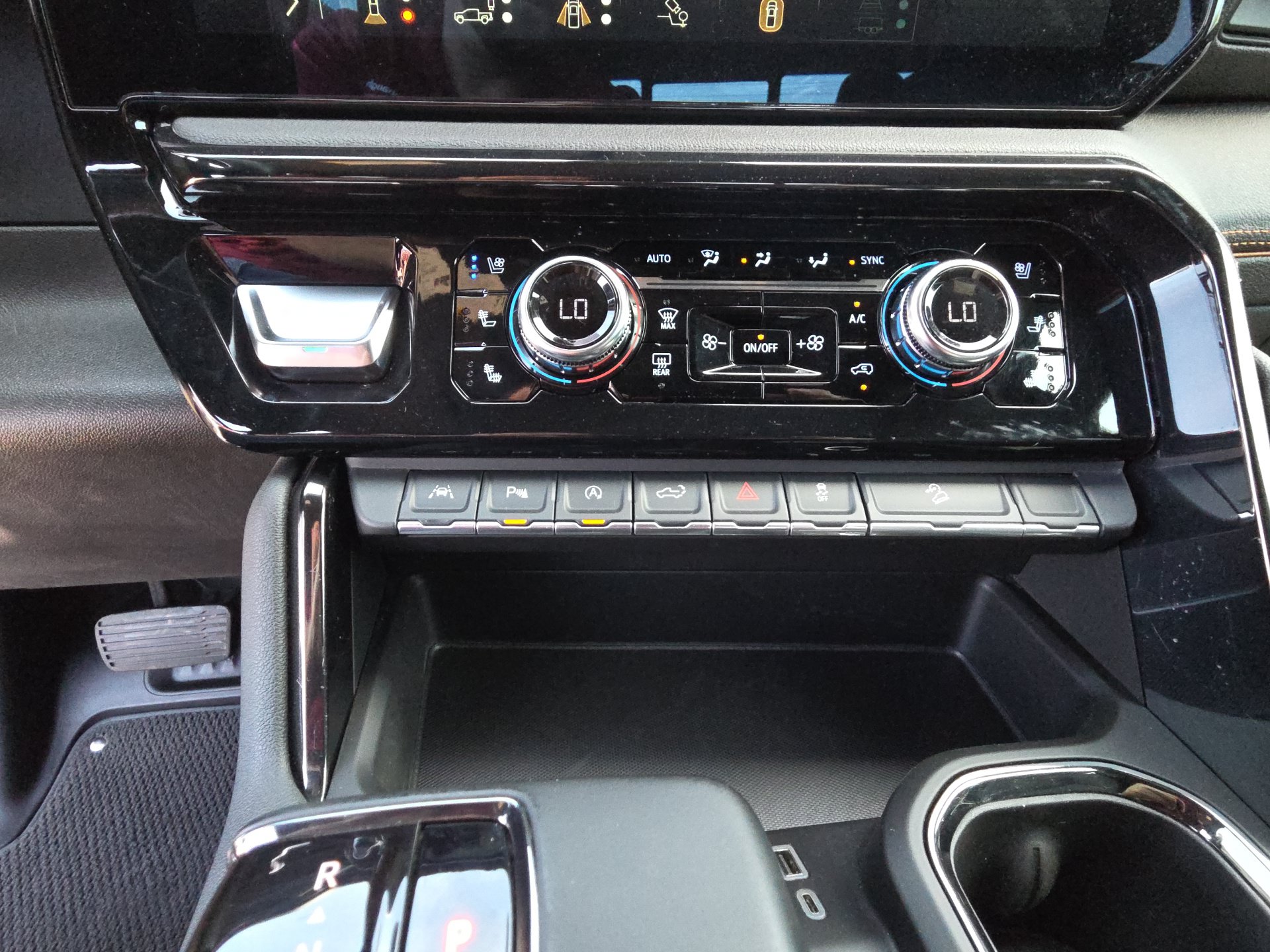2024 GMC Sierra 1500 AT4 - Photo 25