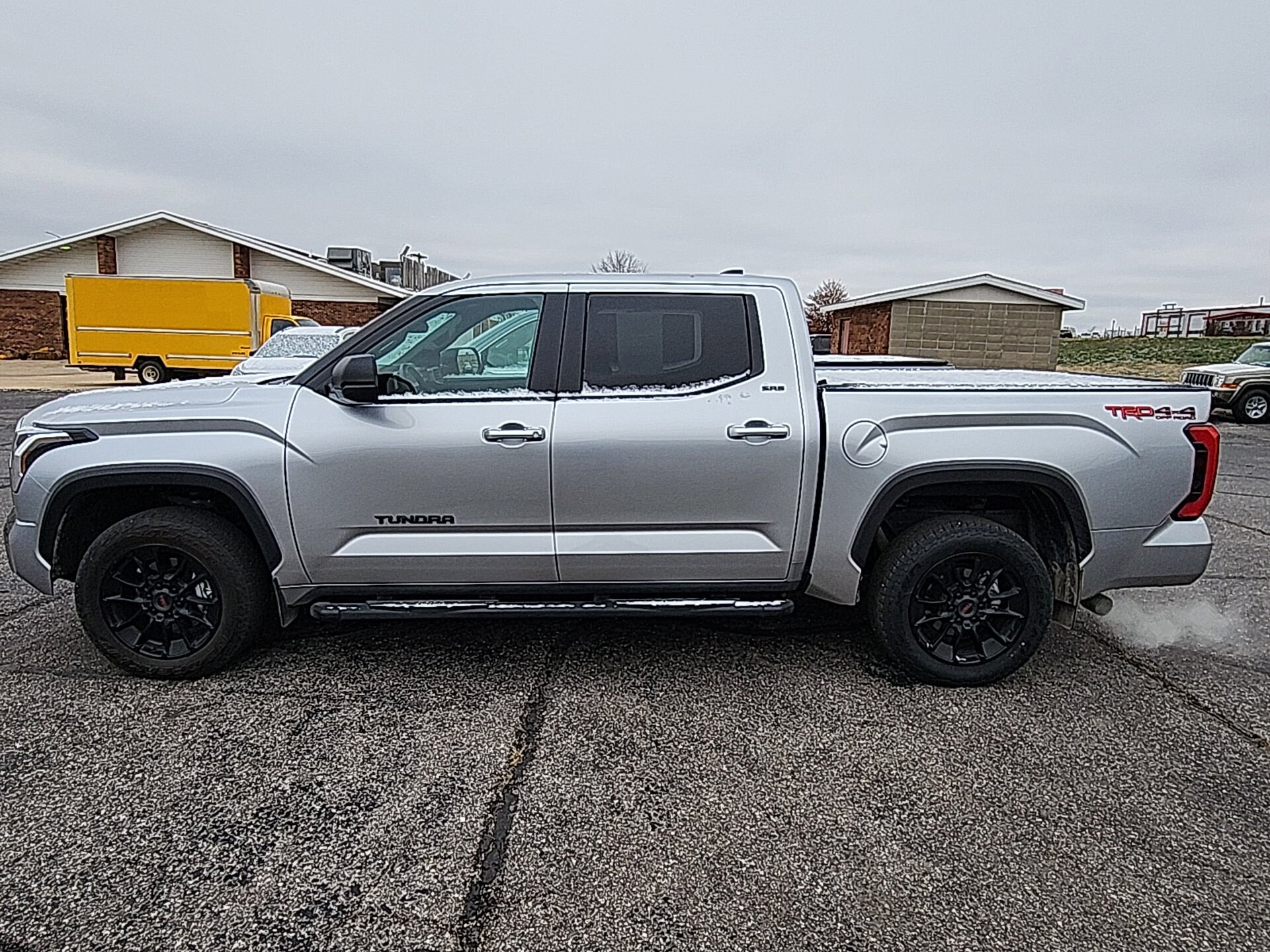 2025 Toyota Tundra SR5 photo 4