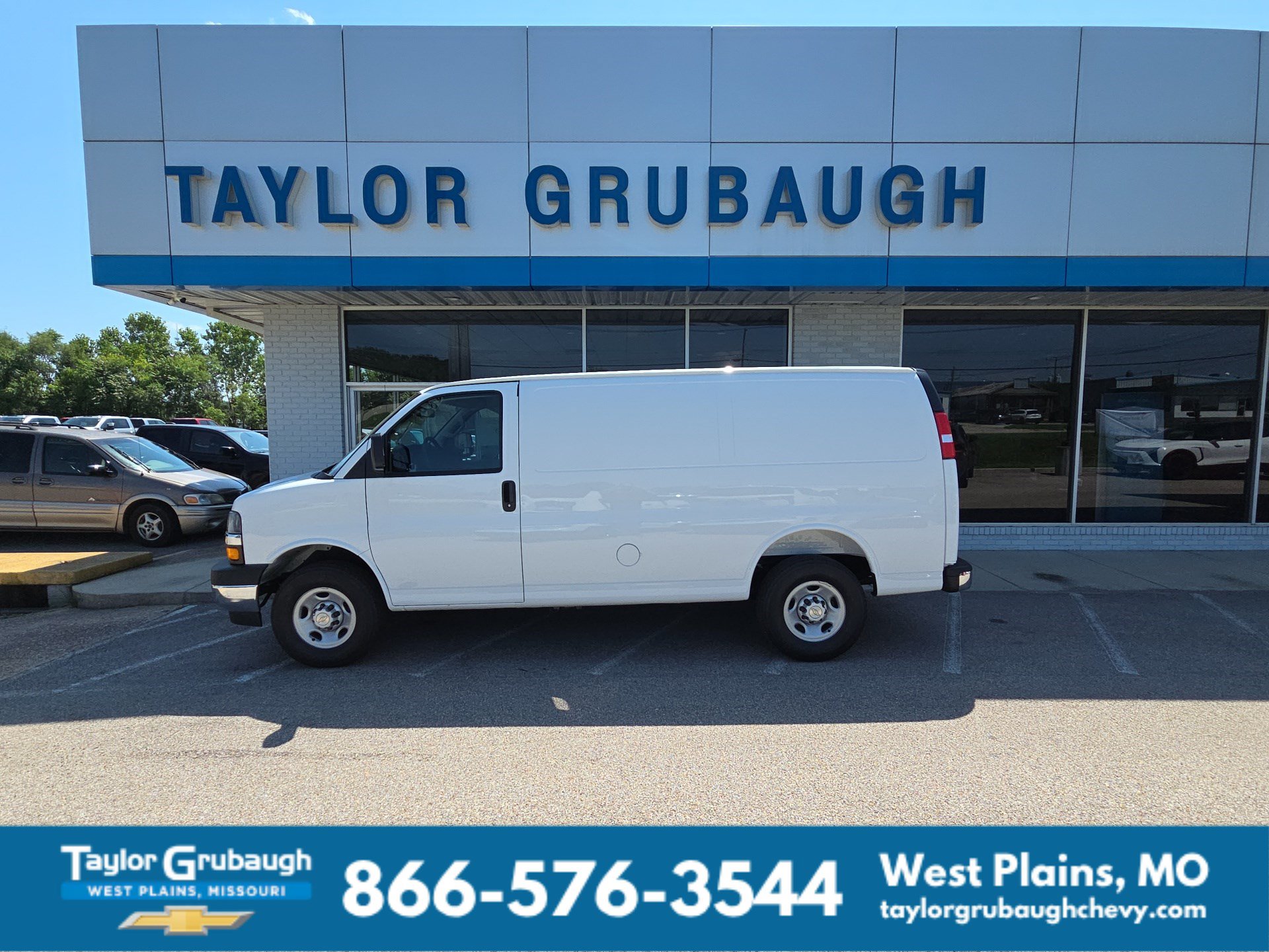 Summit White 2026 Chevrolet Express Cargo Van Rear-Wheel Drive Automatic