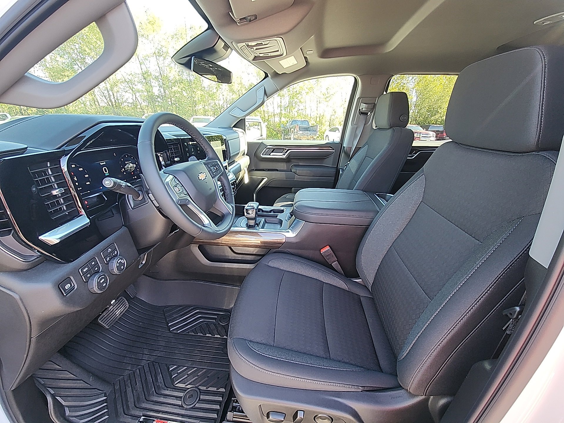 2026 Chevrolet Silverado 1500 LT - Photo 17