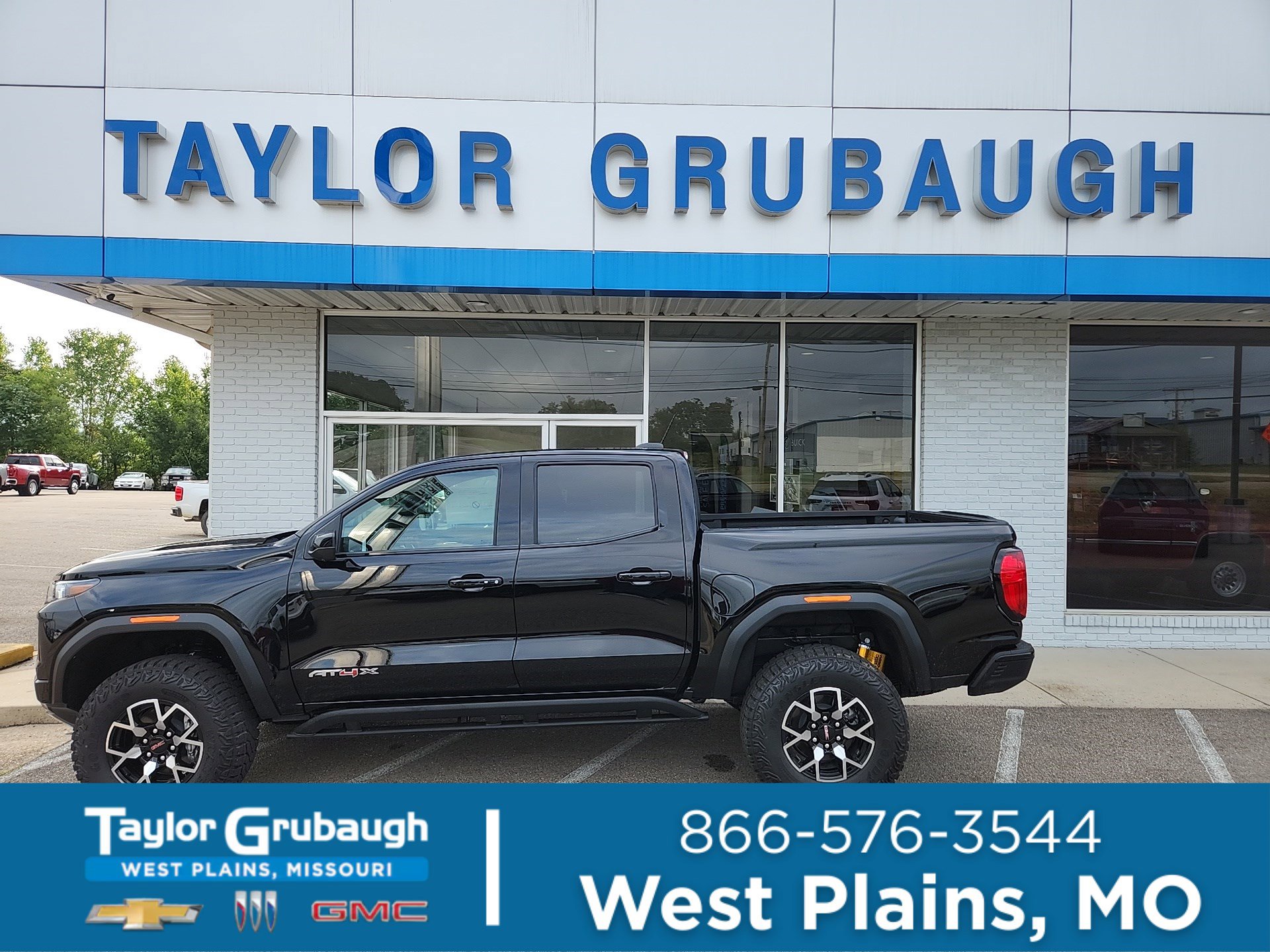 2025 GMC Canyon AT4's photo