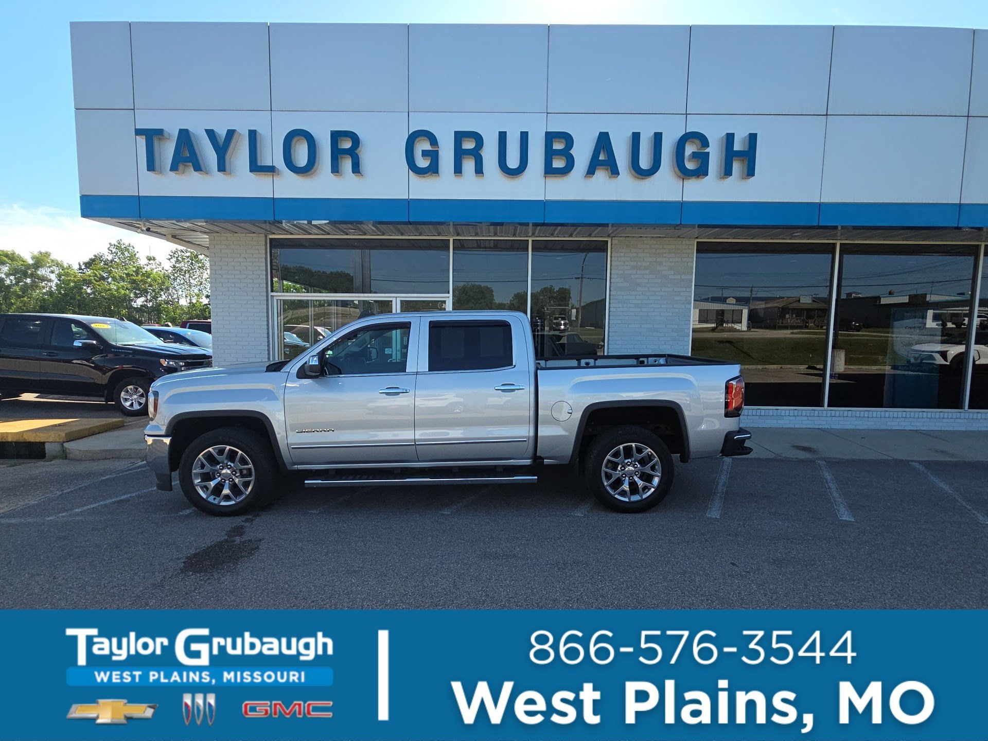 2018 GMC Sierra 2WD Crew Cab Short Box SLT's photo