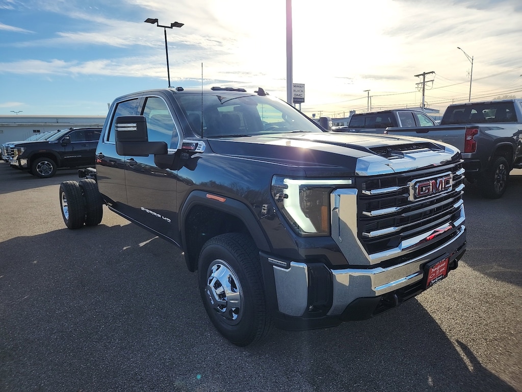 New 2026 GMC Sierra 3500 HD Chassis Cab SLE Truck