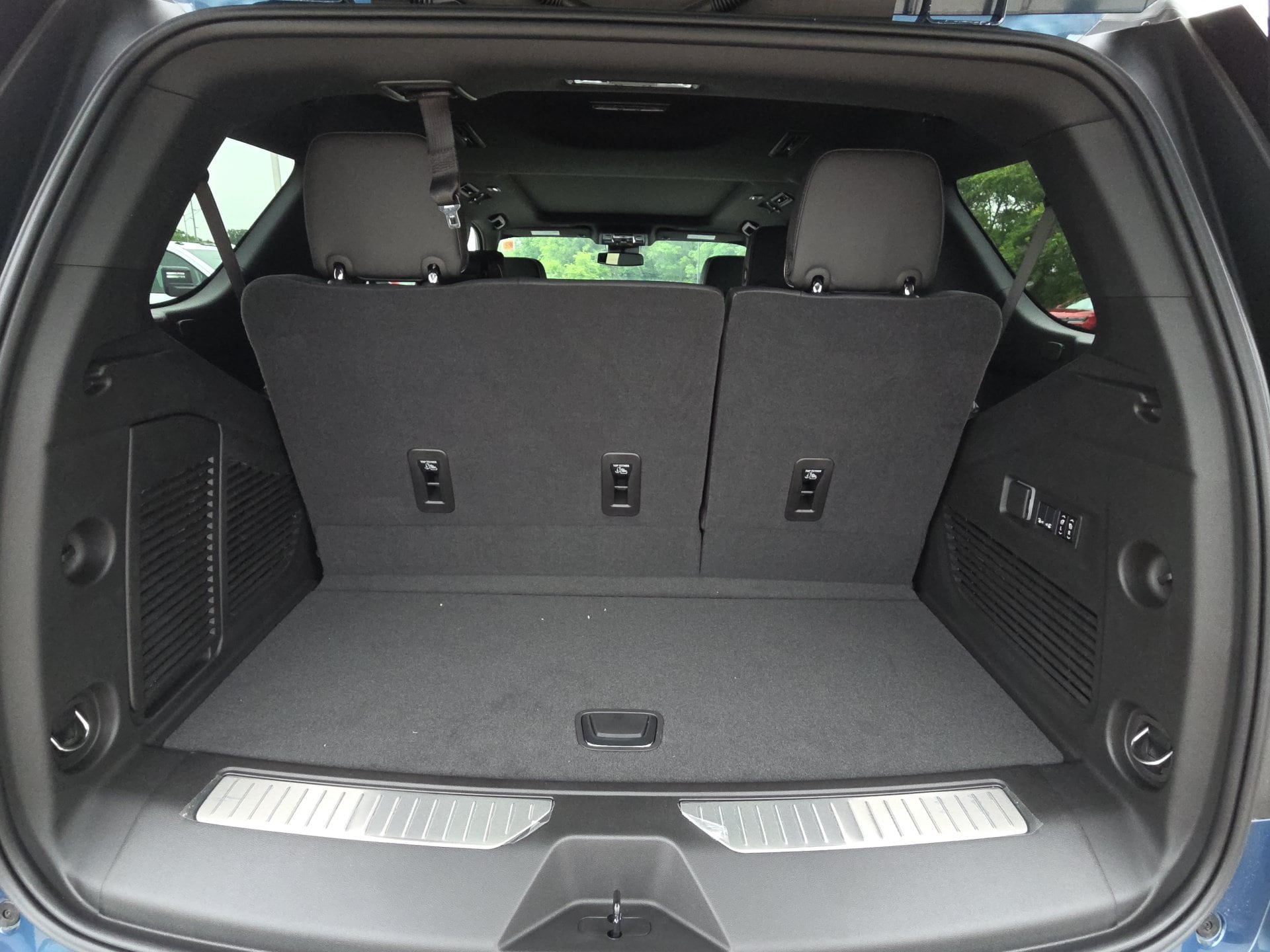 2026 Chevrolet Tahoe Premier - Photo 34