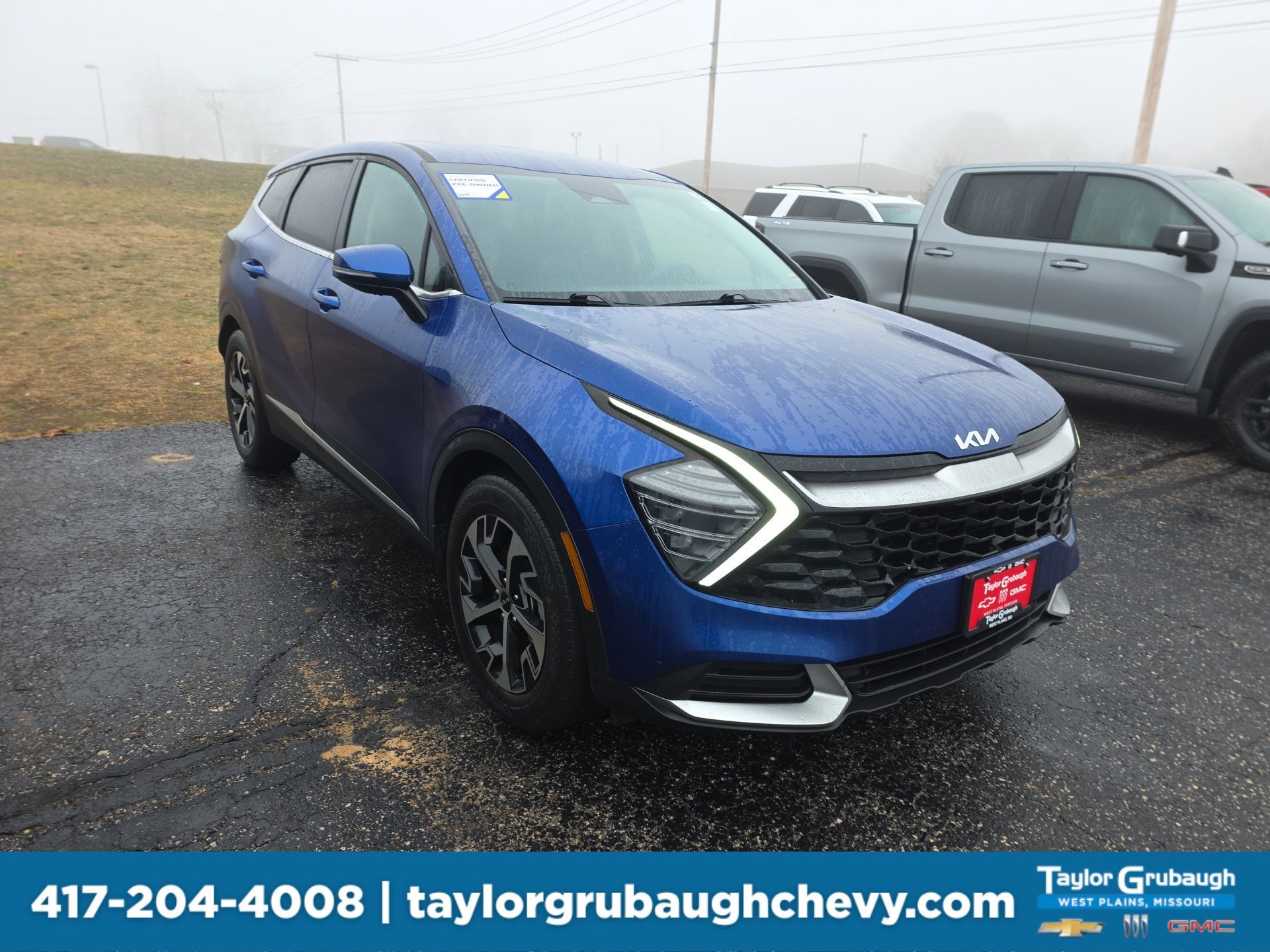 2024 Kia Sportage EX's photo