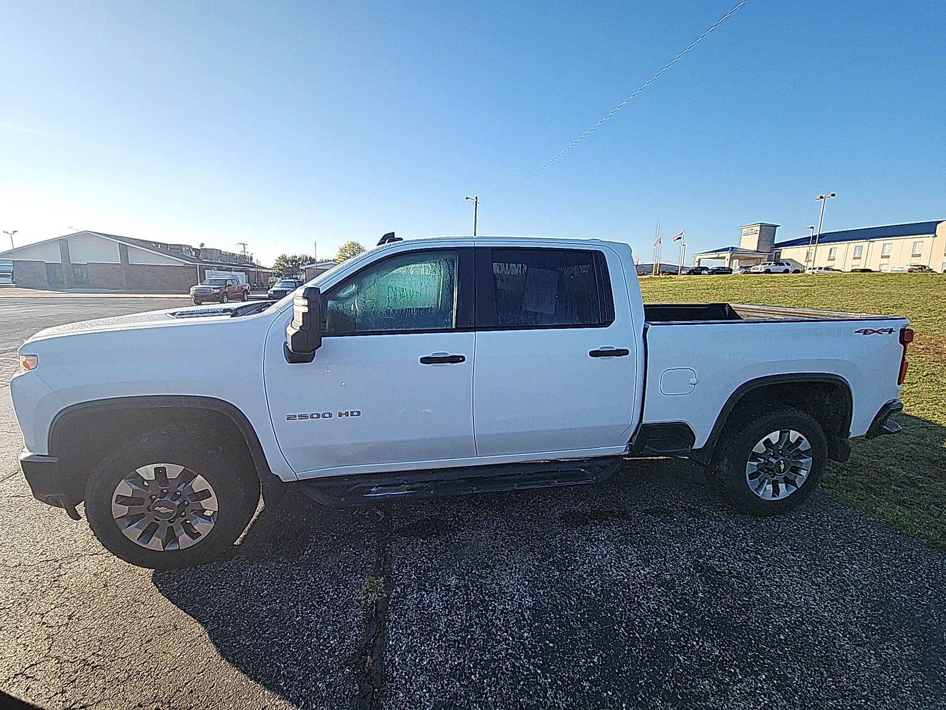 2021 Chevrolet Silverado 2500HD Custom photo 4