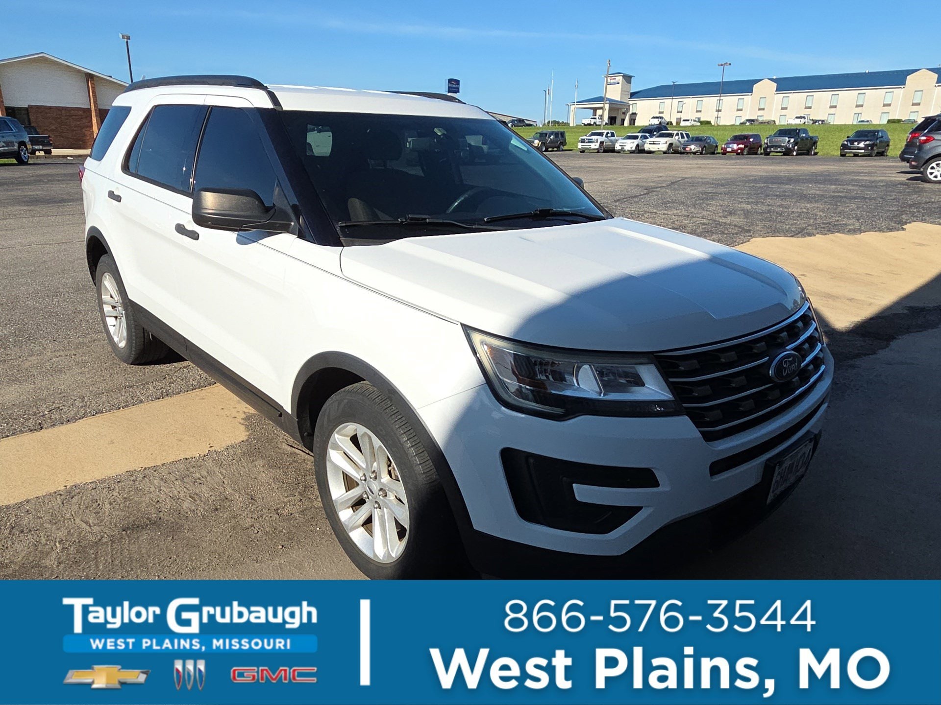 2017 Ford Explorer Base FWD's photo
