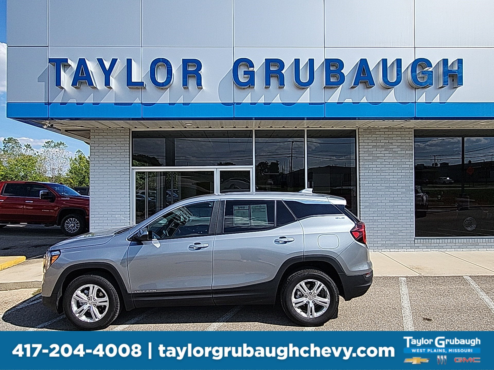 2024 GMC Terrain SLE's photo