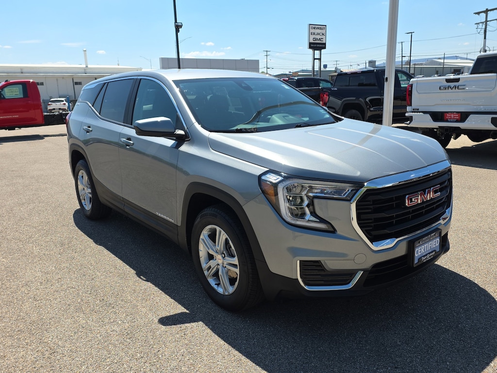 Used 2024 GMC Terrain SLE SUV
