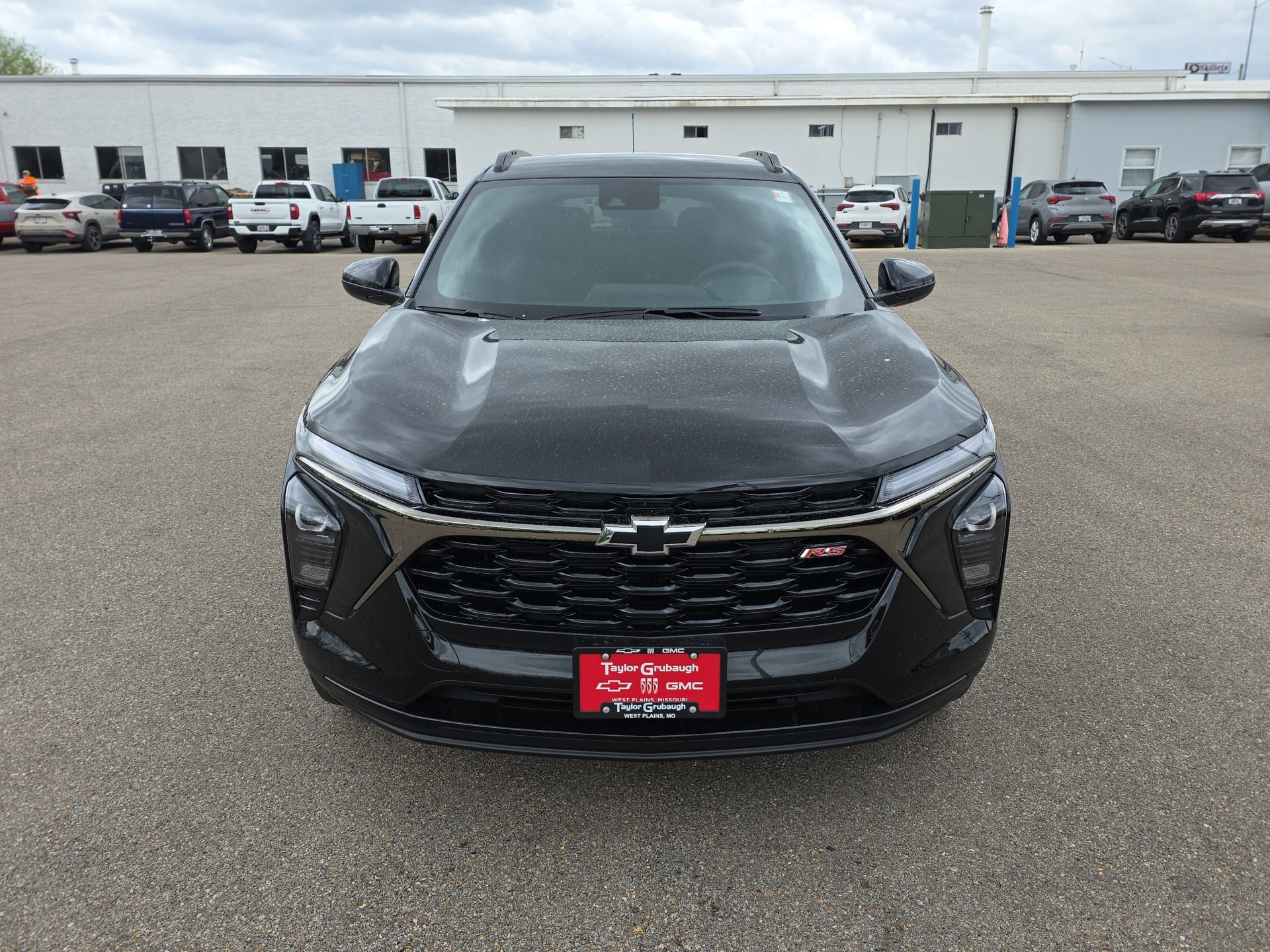 View vehicle photo 3