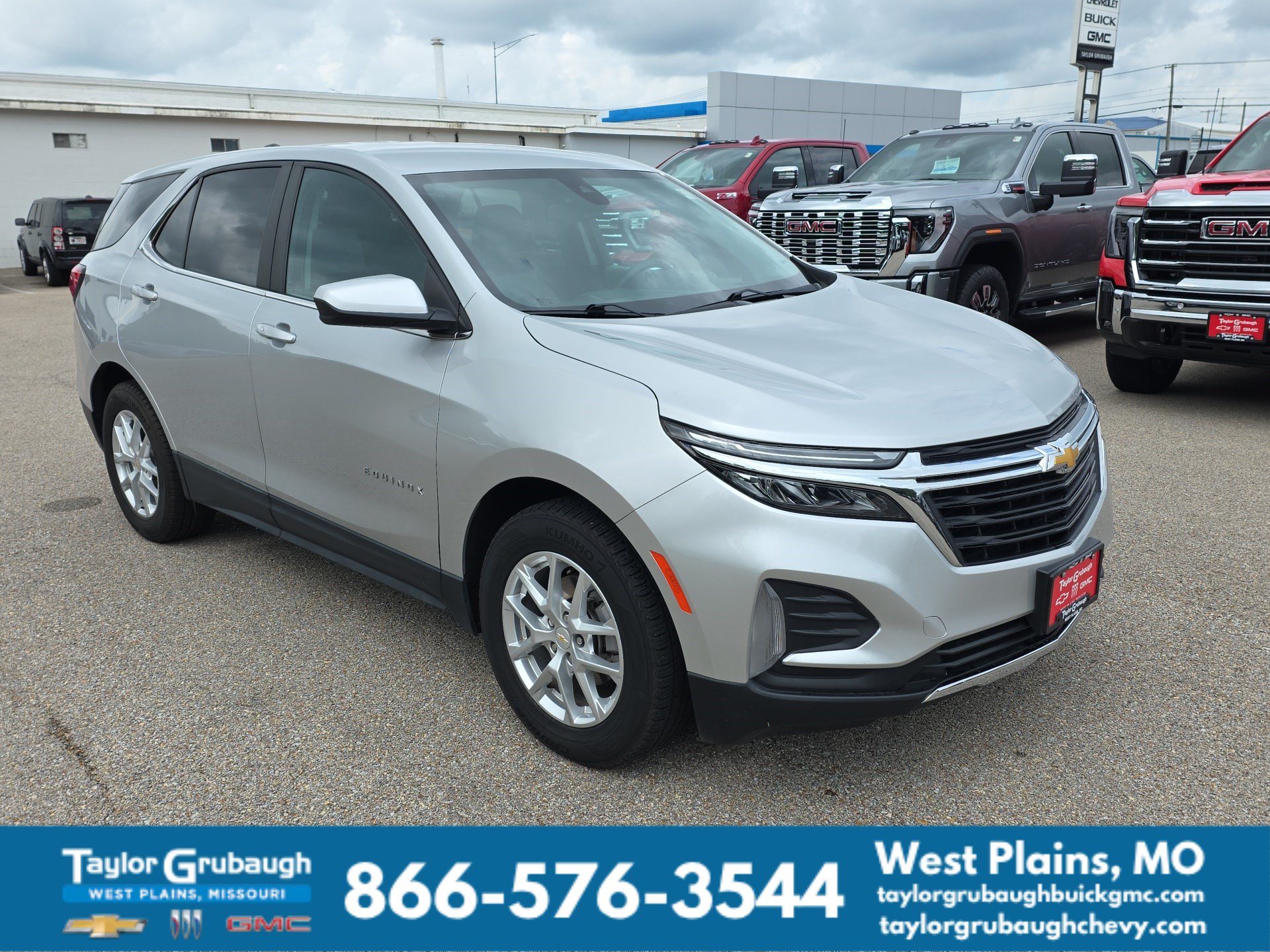Used 2022 Chevrolet Equinox LT with VIN 2GNAXKEV0N6114229 for sale in West Plains, MO