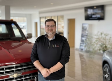 Staff member BOBBY JOHNSON from ID_2b55d6b334af