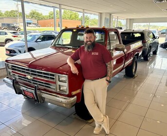 Staff member BRAD BARKS from ID_b7bd3ac8dbc5
