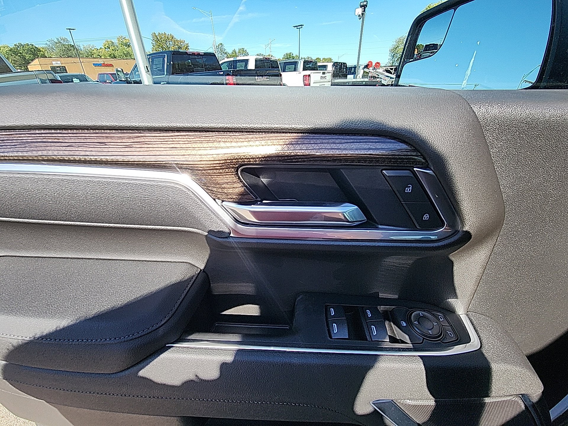 2026 Chevrolet Silverado 1500 LT - Photo 15