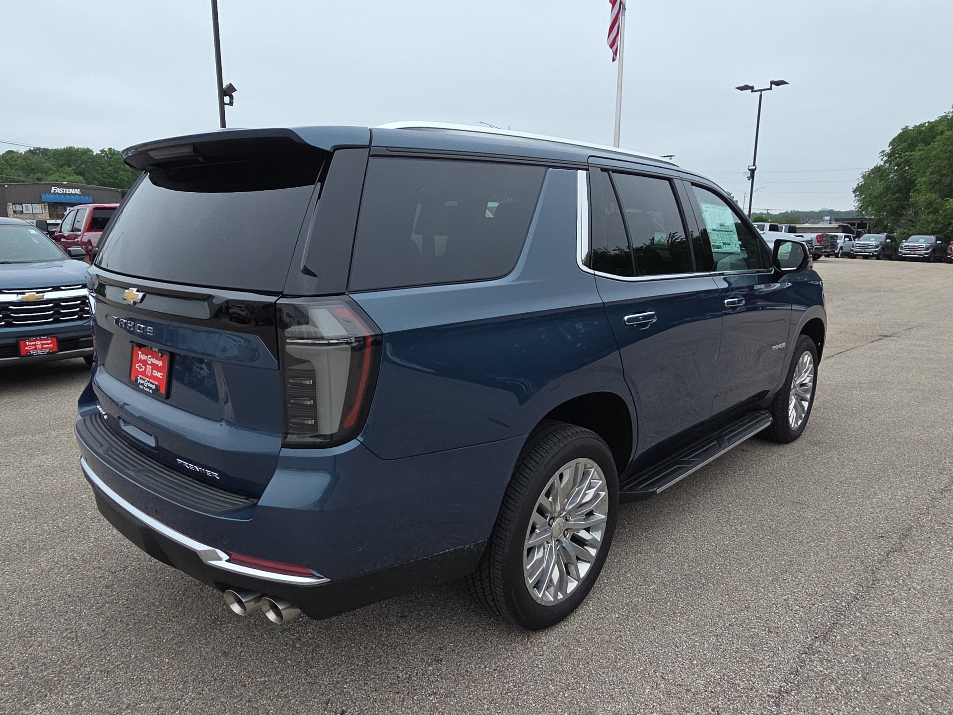2026 Chevrolet Tahoe Premier - Photo 8