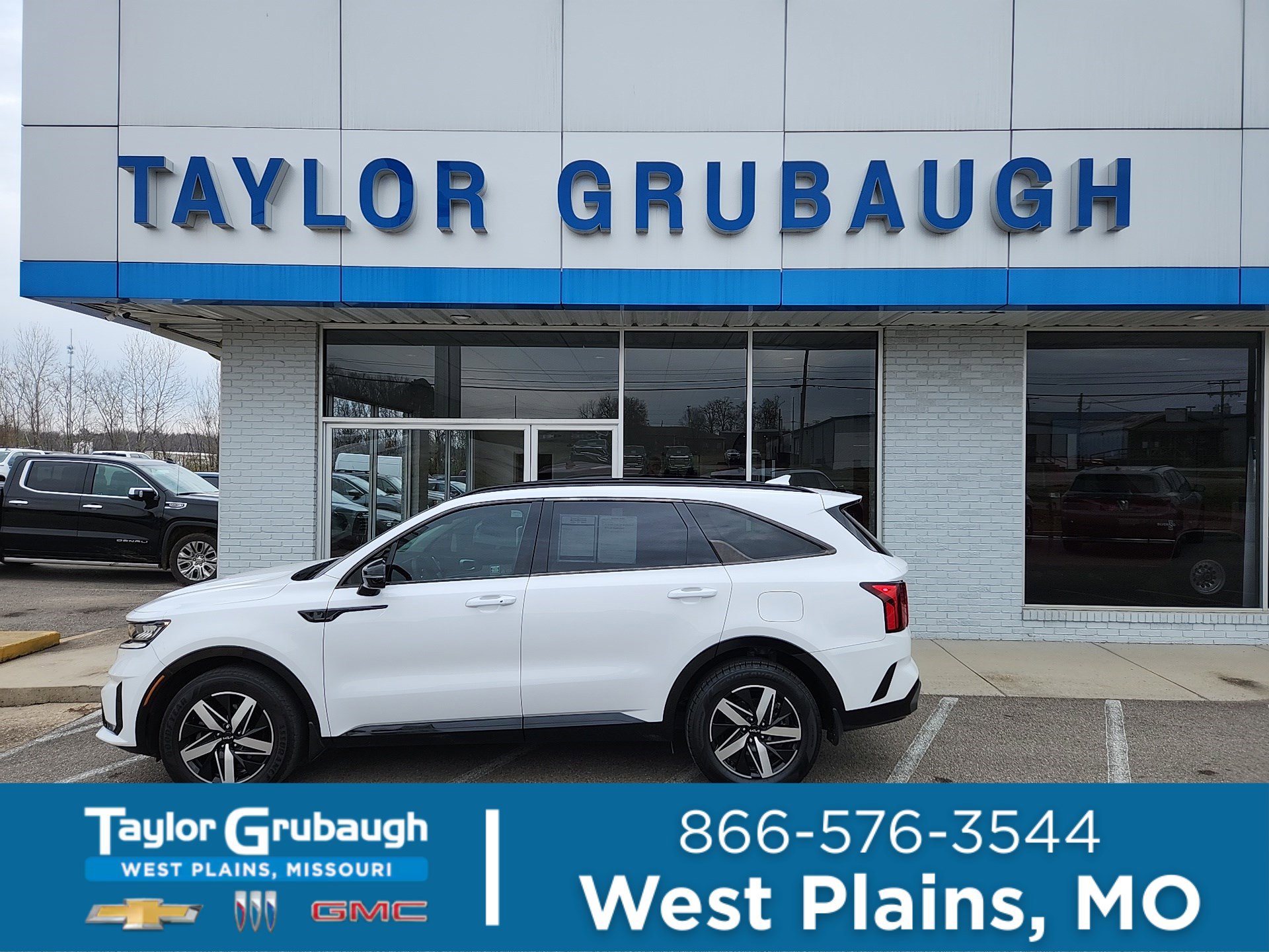 2022 Kia Sorento EX's photo