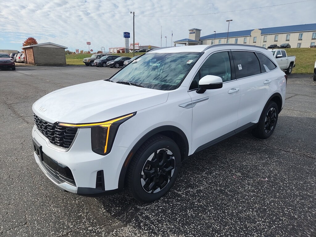 Used 2024 Kia Sorento S