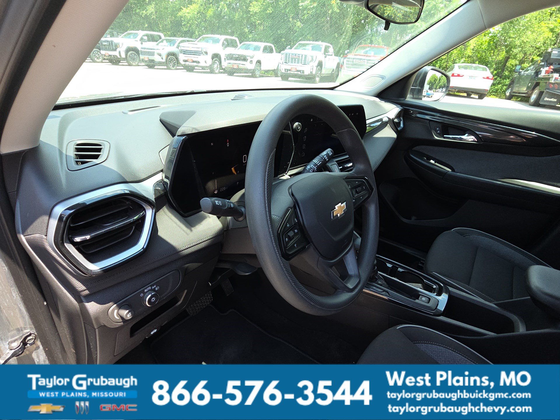 2024 Chevrolet TrailBlazer LS - Photo 14
