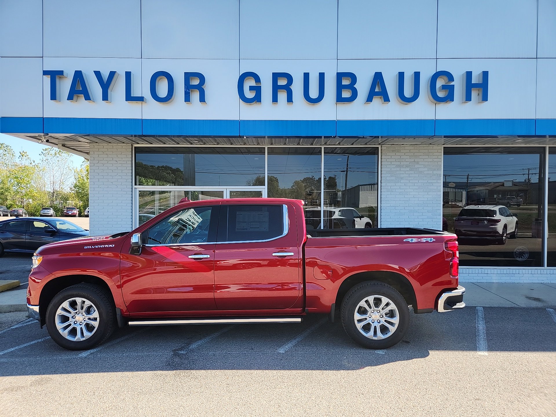 2026 Chevrolet Silverado 1500 LTZ Crew Cab 4WD
