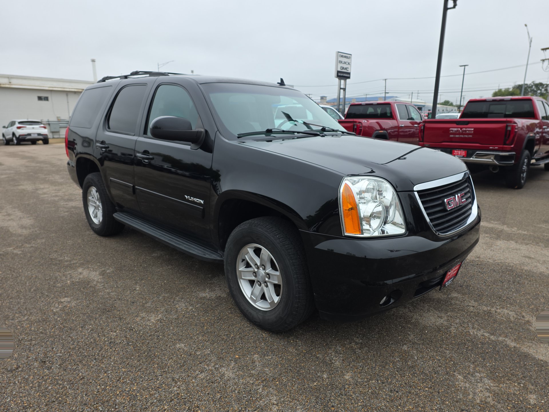 Used 2013 GMC Yukon SLE with VIN 1GKS2AE08DR286414 for sale in West Plains, MO