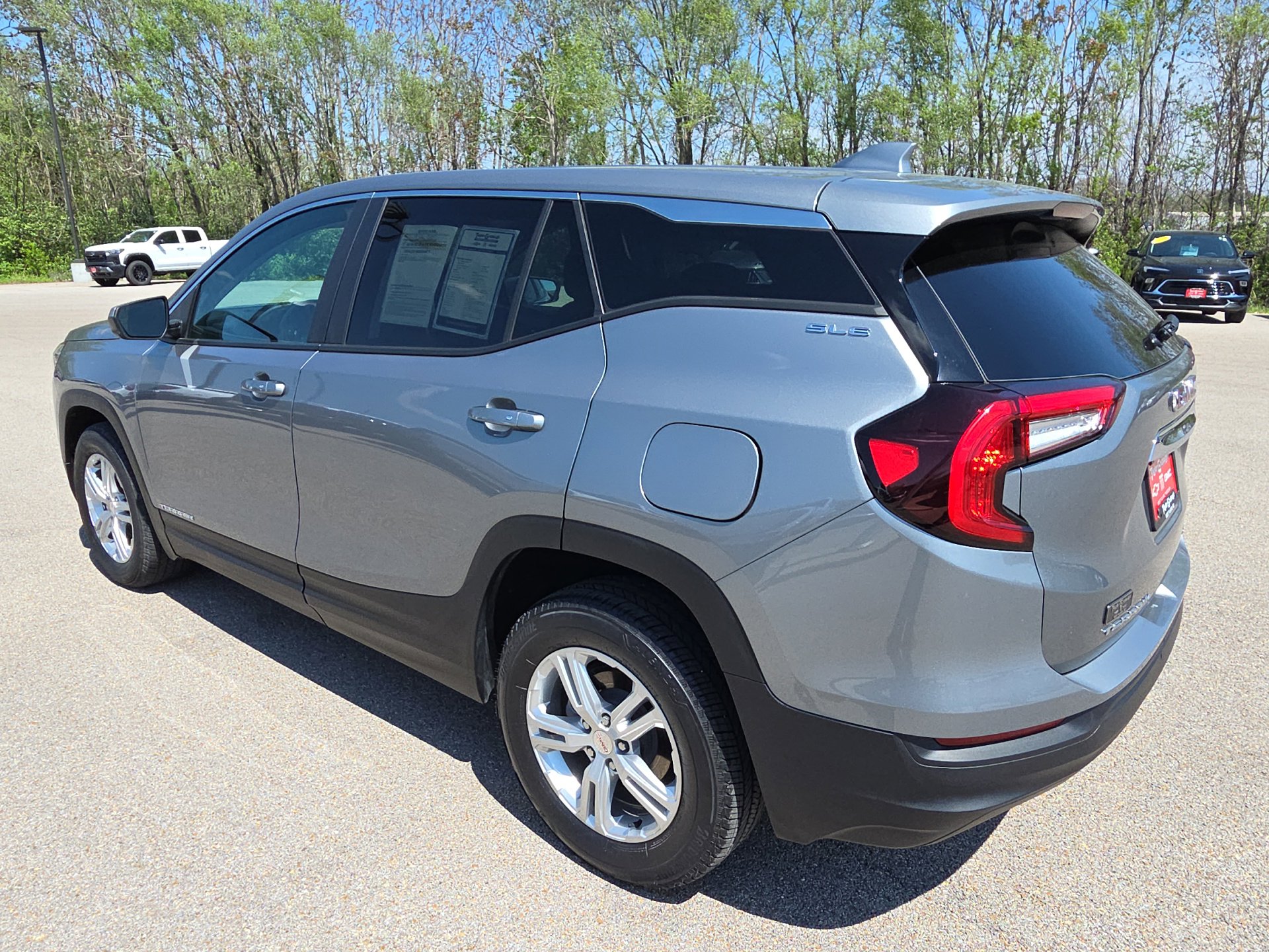 2024 GMC Terrain SLE - Photo 6