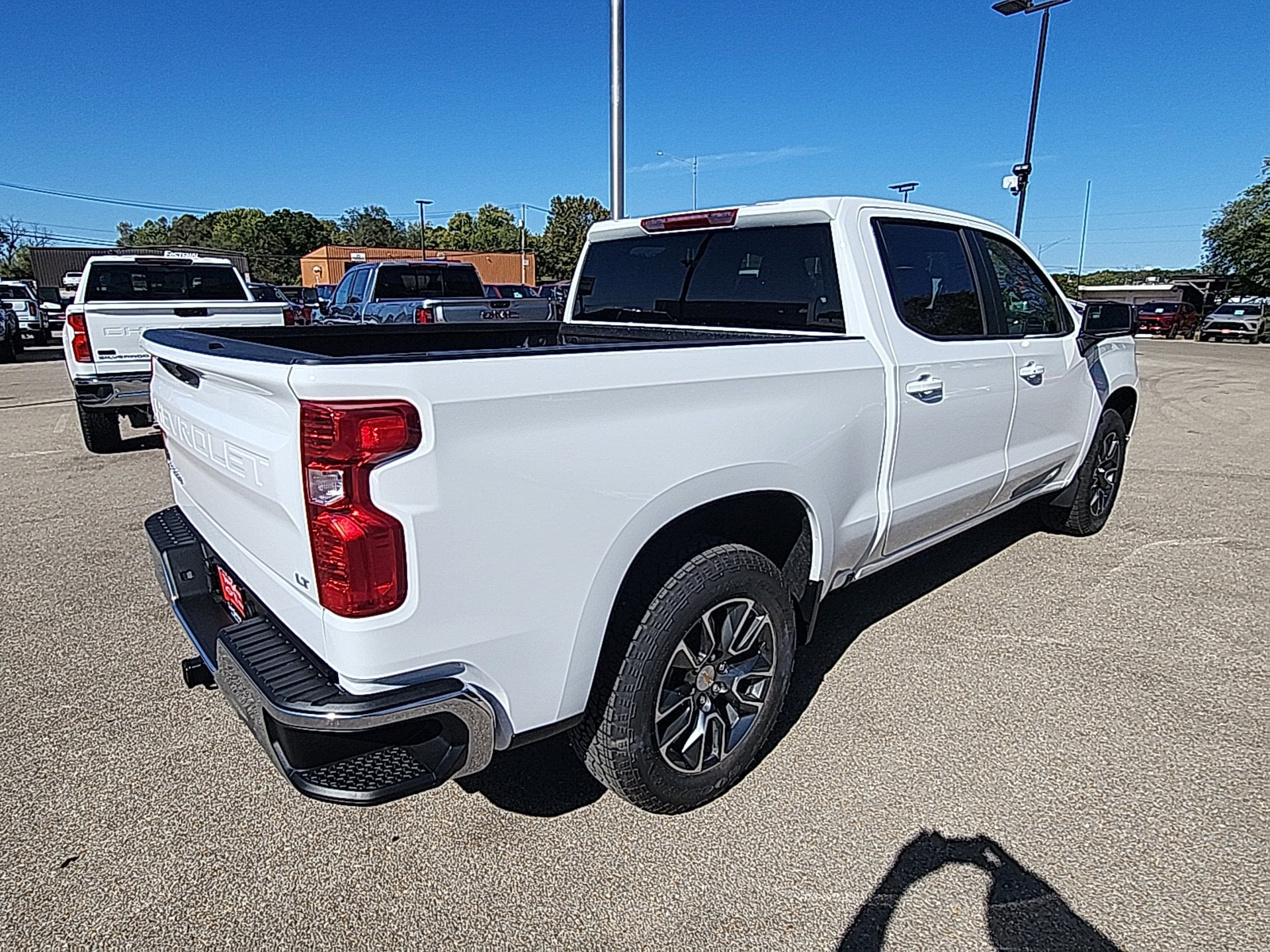 2026 Chevrolet Silverado 1500 LT - Photo 10