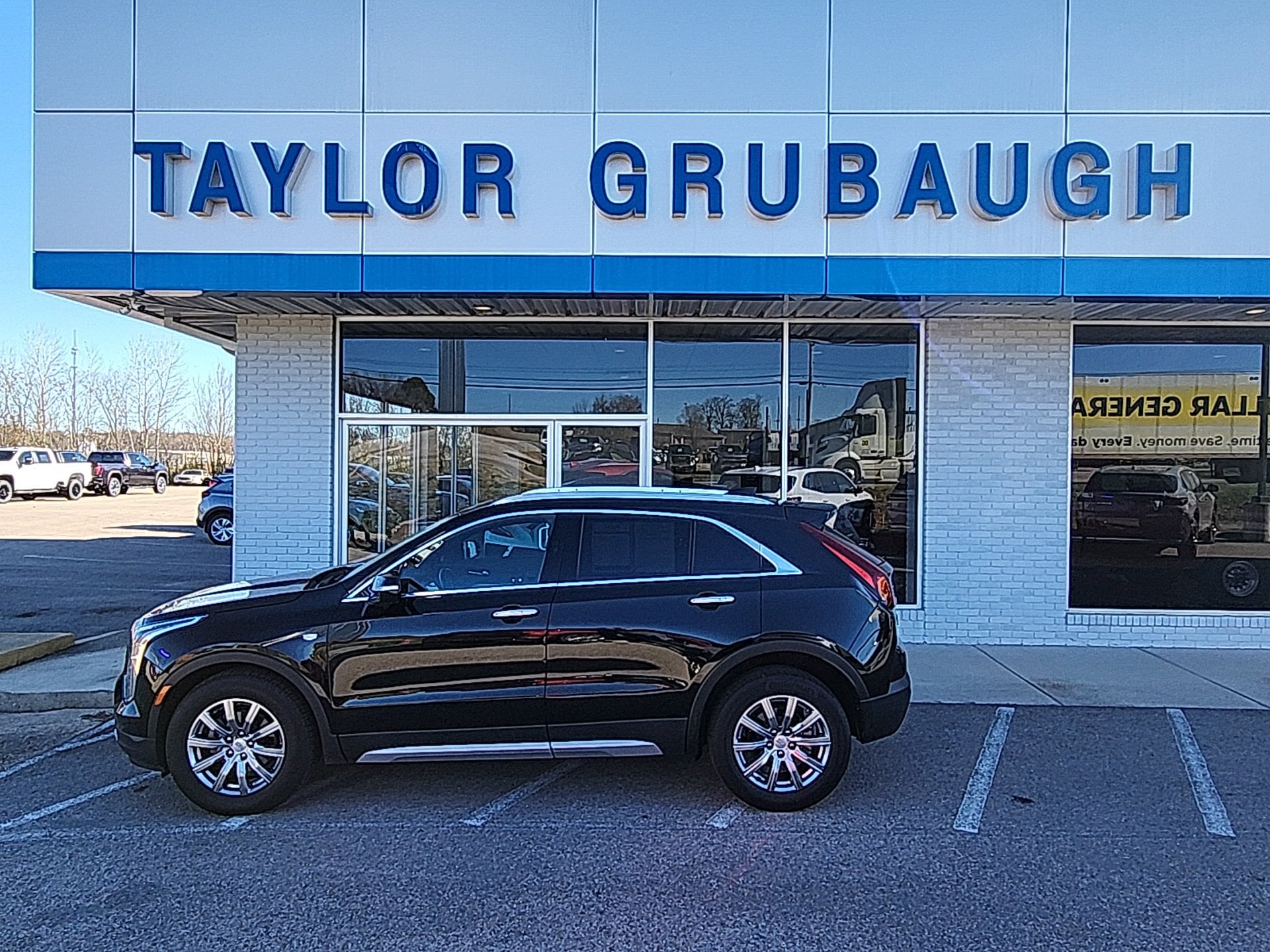 2023 Cadillac XT4 Premium Luxury's photo