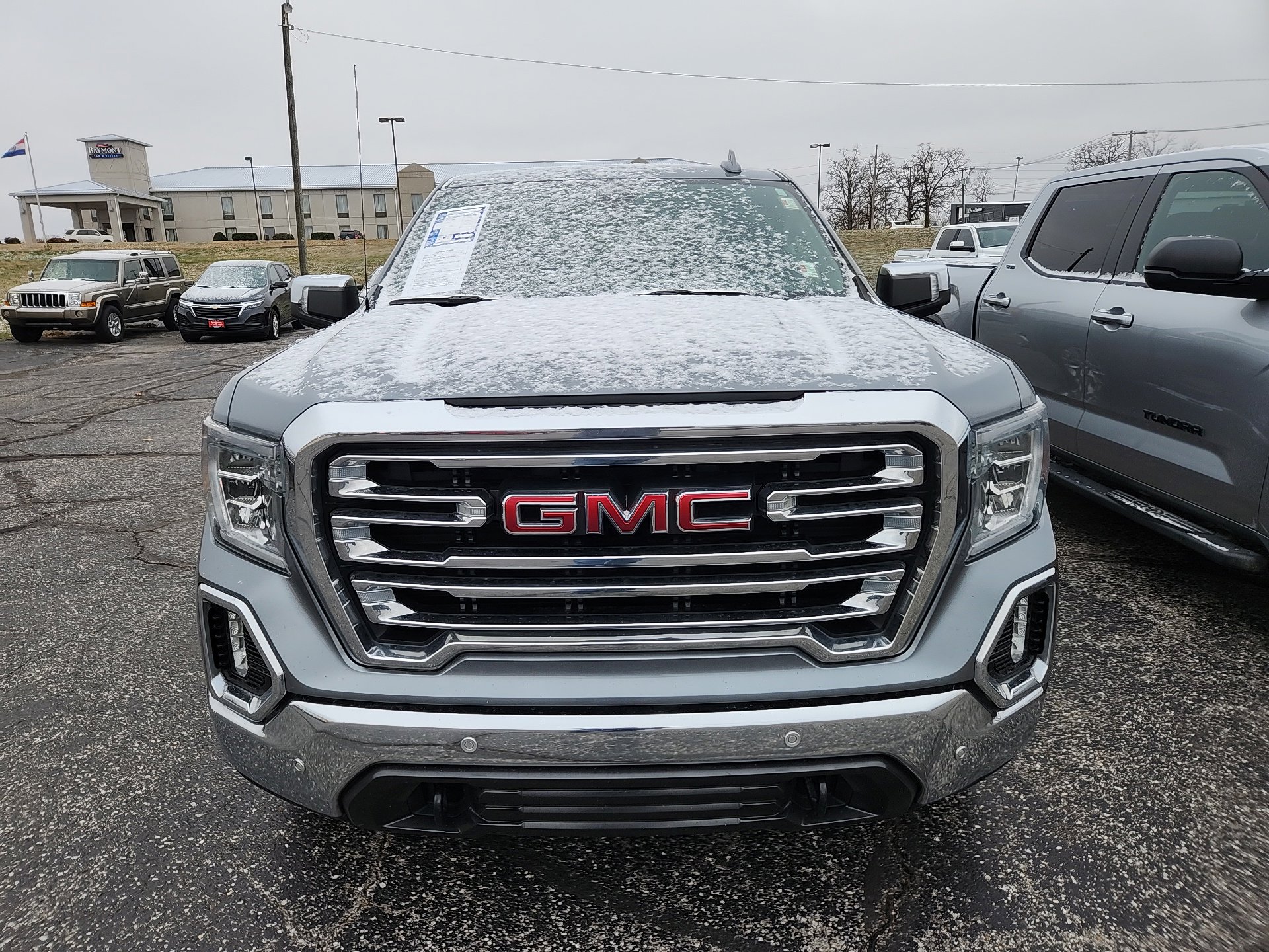 2019 Gmc Sierra 1500 SLT photo 2