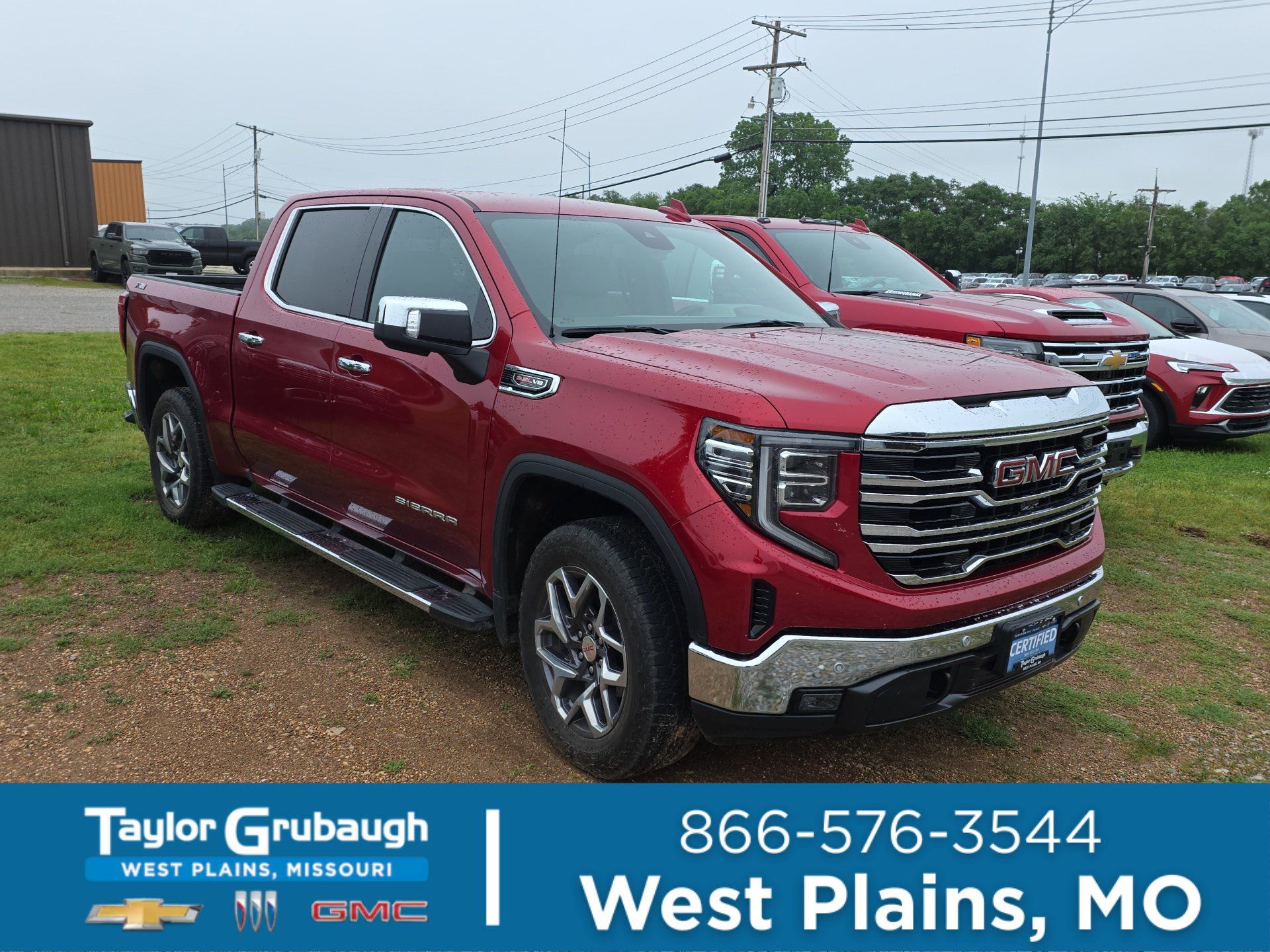2024 GMC Sierra 4WD Crew Cab Short Box SLT's photo