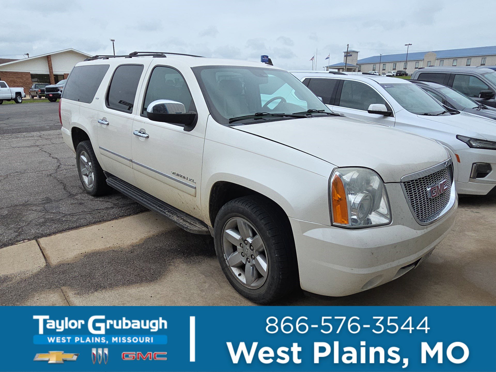 2012 GMC Yukon 4WD 1/2 Ton SLT (4SA)'s photo