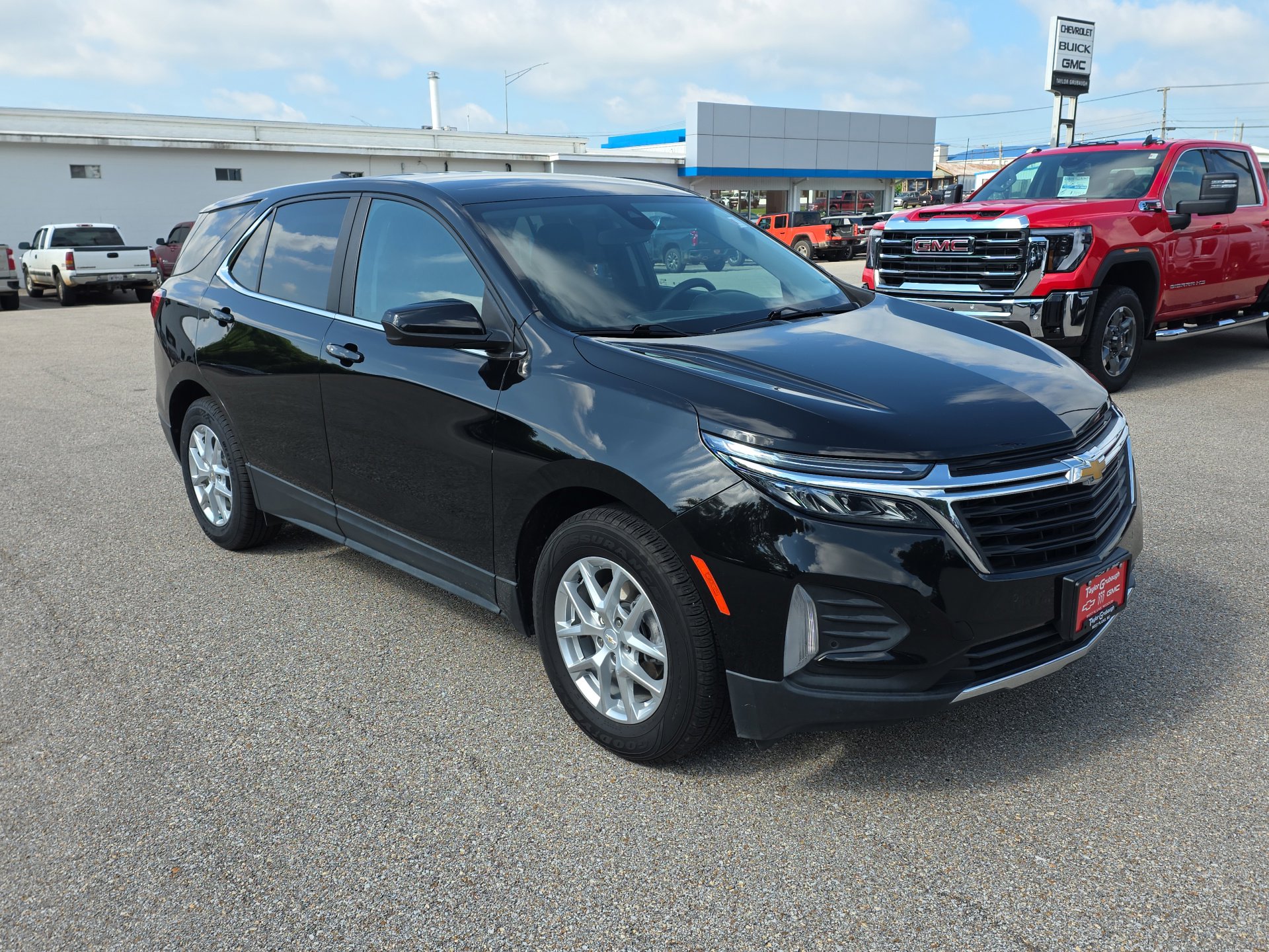 Used 2022 Chevrolet Equinox 2FL with VIN 2GNAXJEV2N6118759 for sale in West Plains, MO