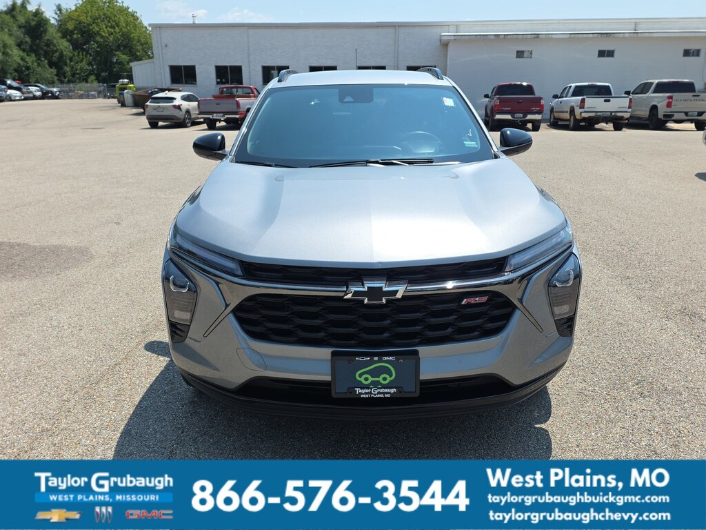 Used 2025 Chevrolet Trax 2RS SUV