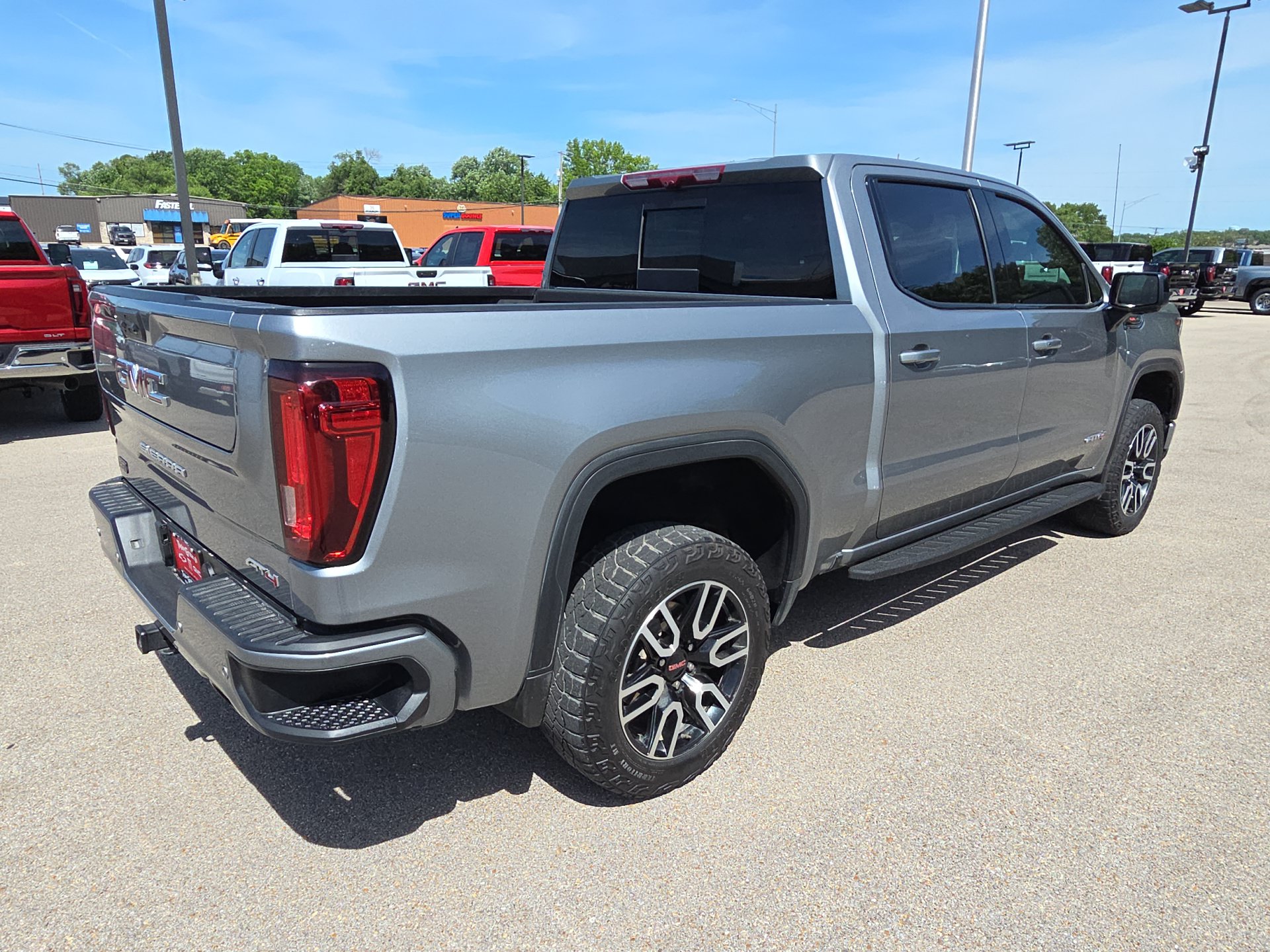 2024 GMC Sierra 1500 AT4 - Photo 10