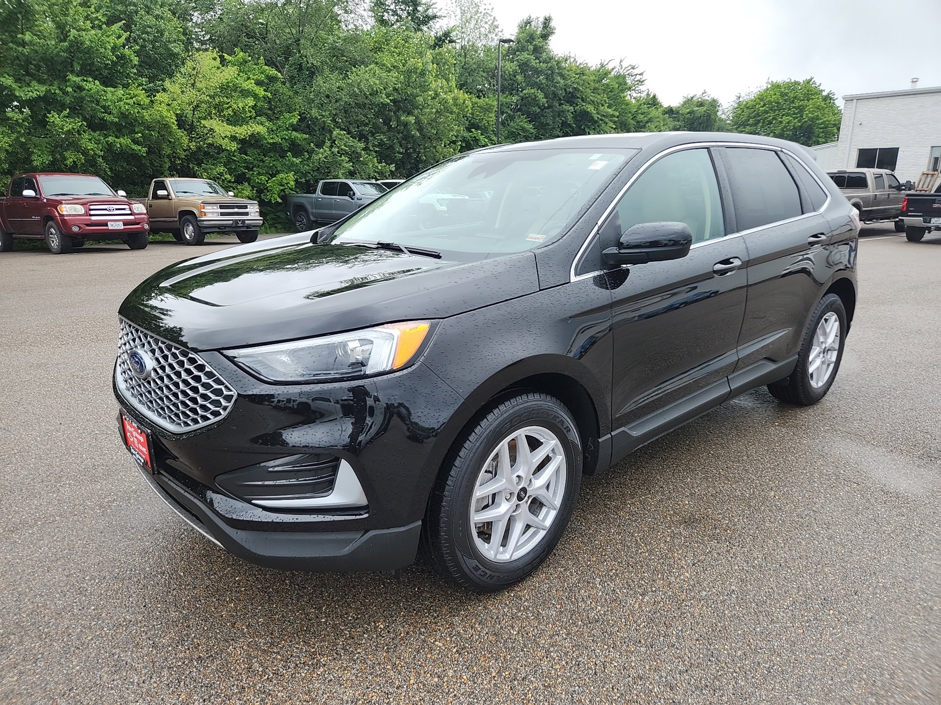 2024 Ford Edge SEL photo 4
