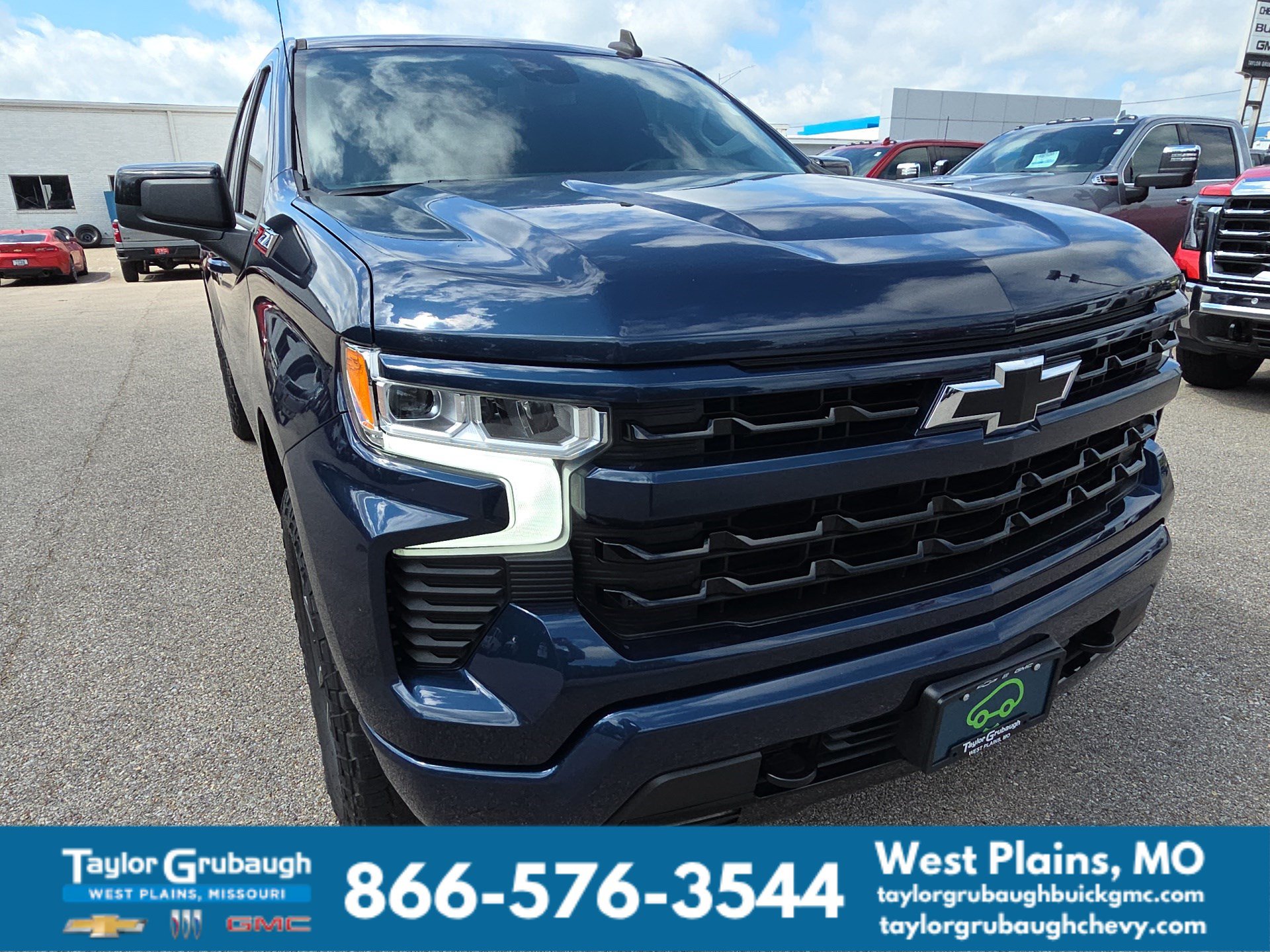 2022 Chevrolet Silverado 1500 RST - Photo 12