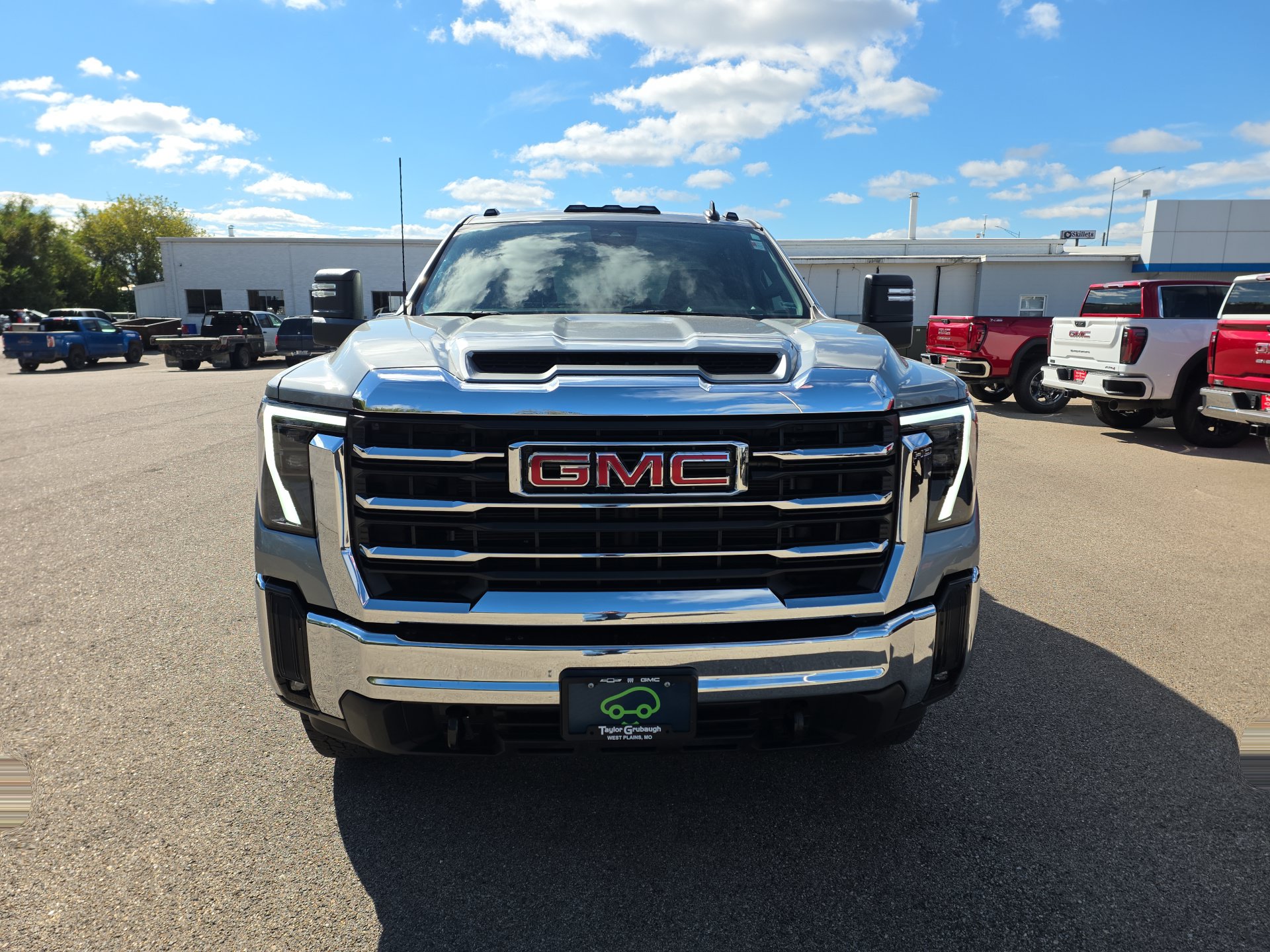 Used 2025 GMC Sierra 2500 HD SLE Truck