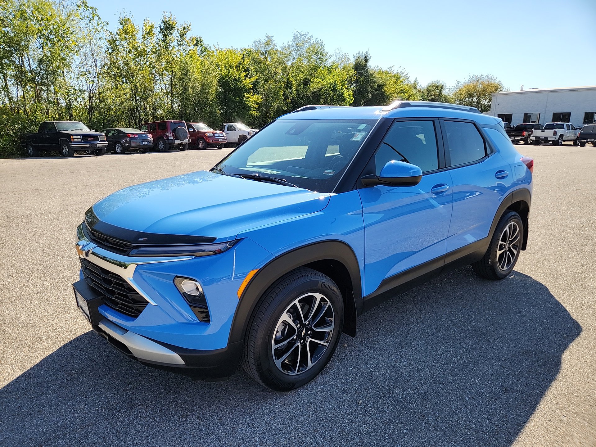 2024 Chevrolet Trailblazer LT photo 3