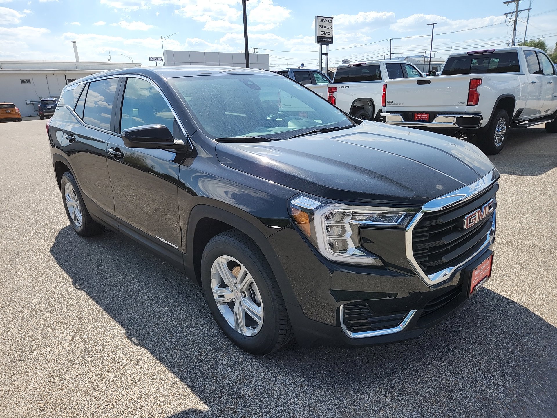 2024 Gmc Terrain SLE photo 2