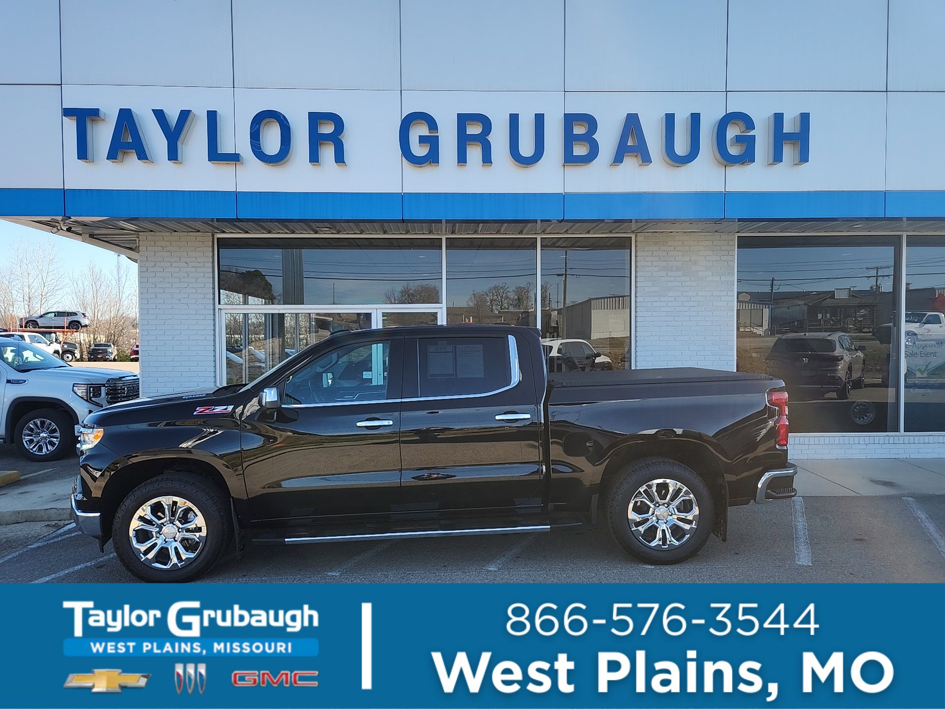 2023 Chevrolet Silverado 1500 LTZ Crew Cab 4WD