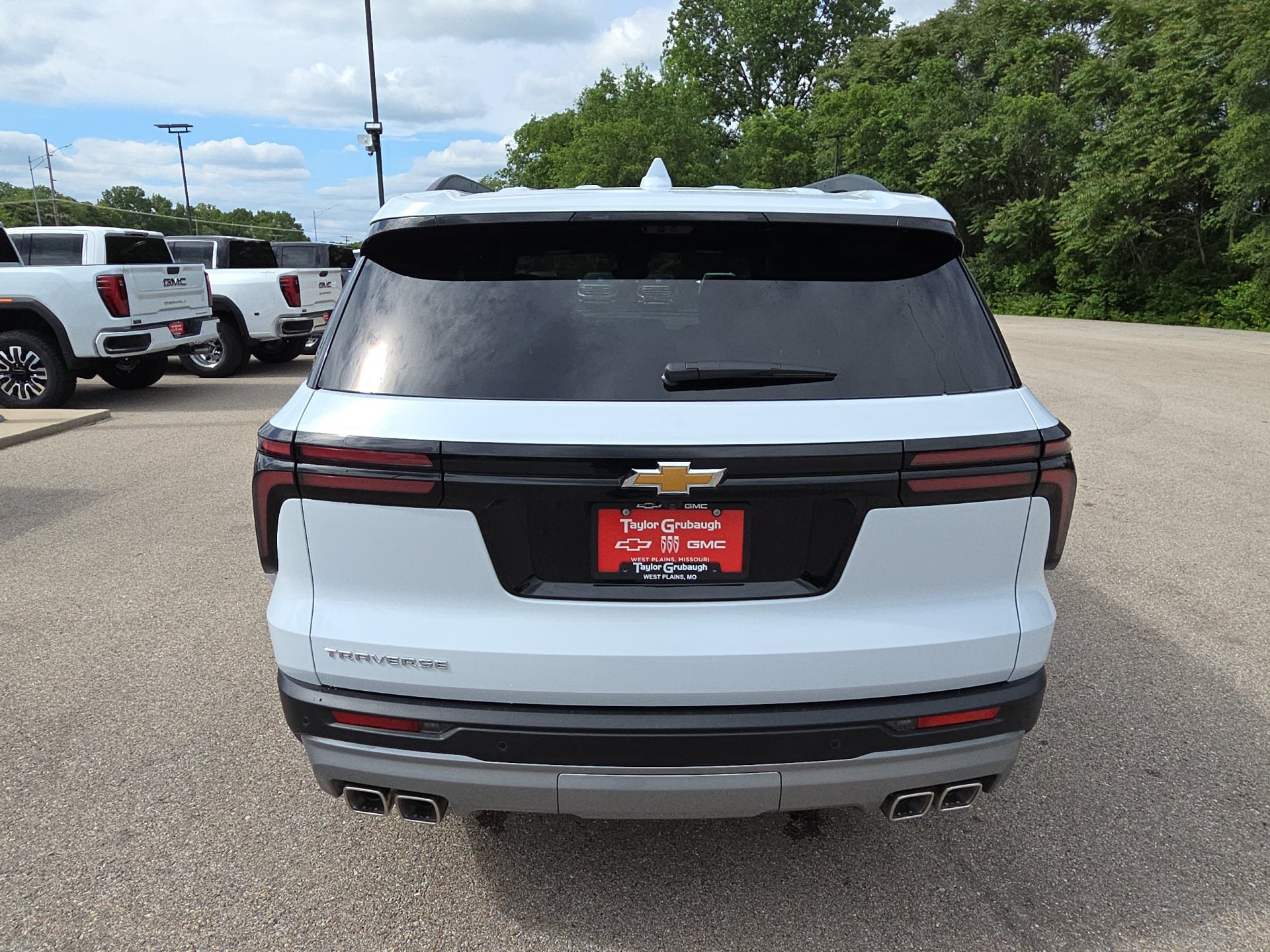 2026 Chevrolet Traverse LT - Photo 6