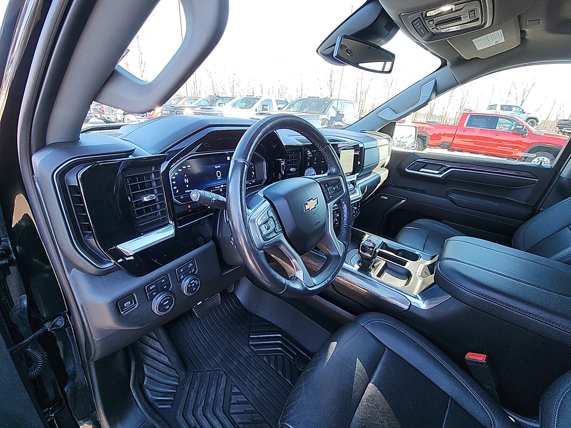 2023 Chevrolet Silverado 1500 LTZ - Photo 16