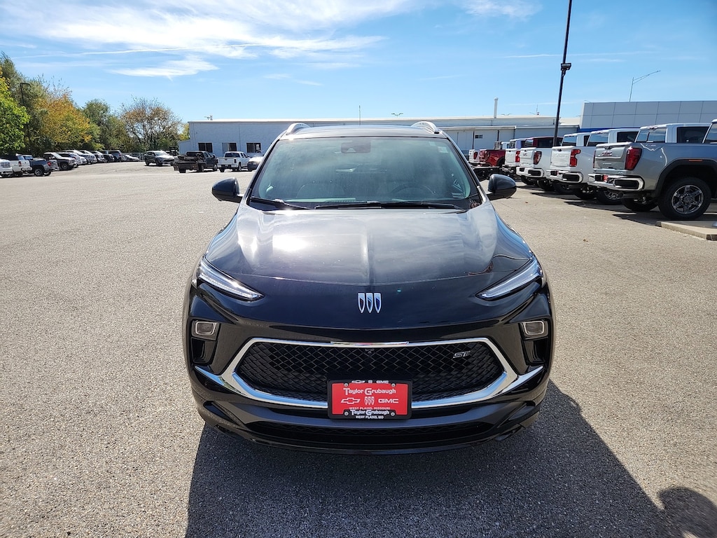 Used 2024 Buick Encore GX Sport Touring SUV