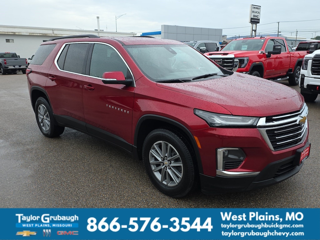 Used 2023 Chevrolet Traverse LT Cloth SUV