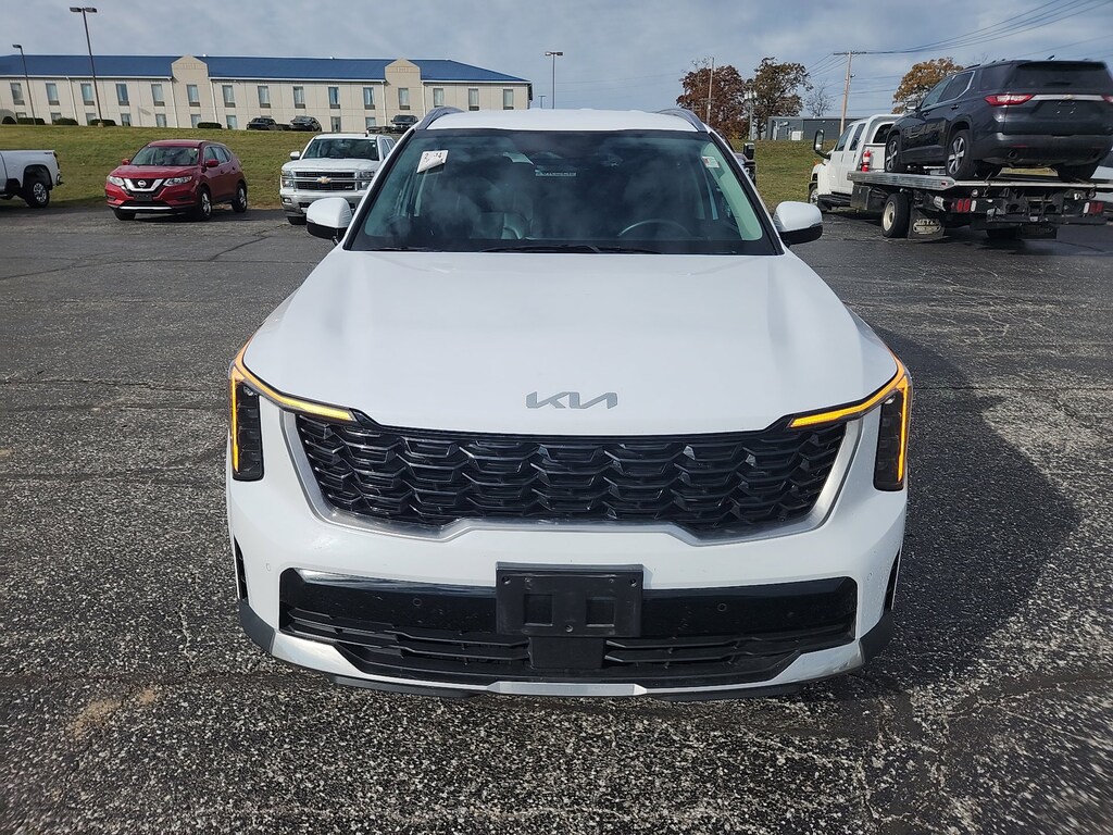 Used 2024 Kia Sorento S