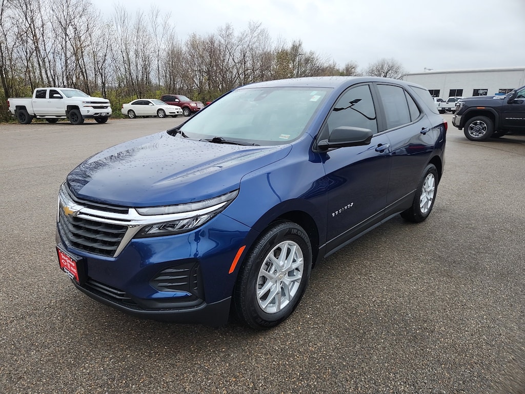 Used 2022 Chevrolet Equinox LS SUV